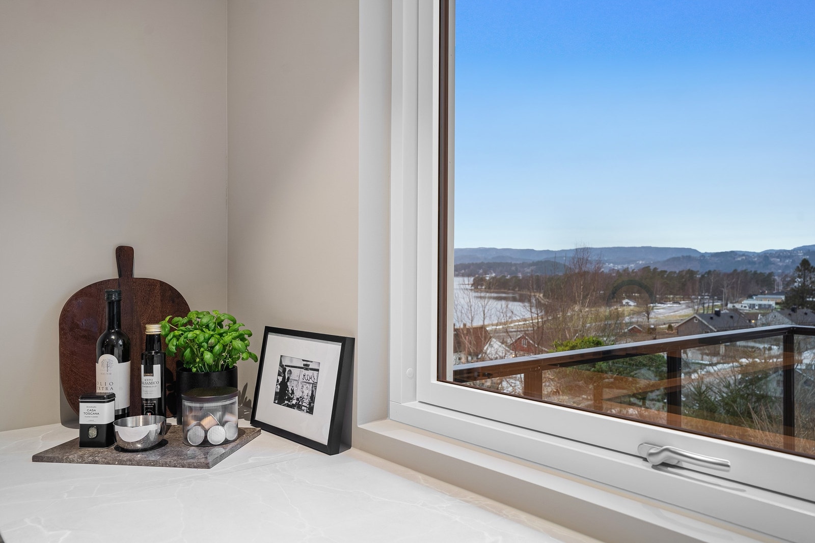 Stemningsbilde fra kjøkkenhjørne Galleribilde