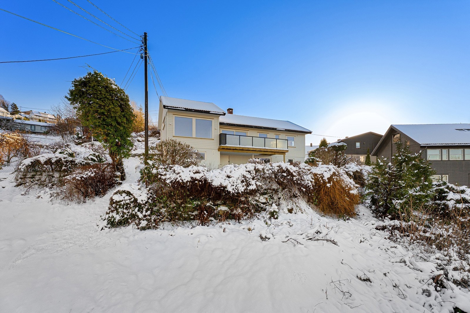 Fasadebilde mot baksiden av huset Galleribilde