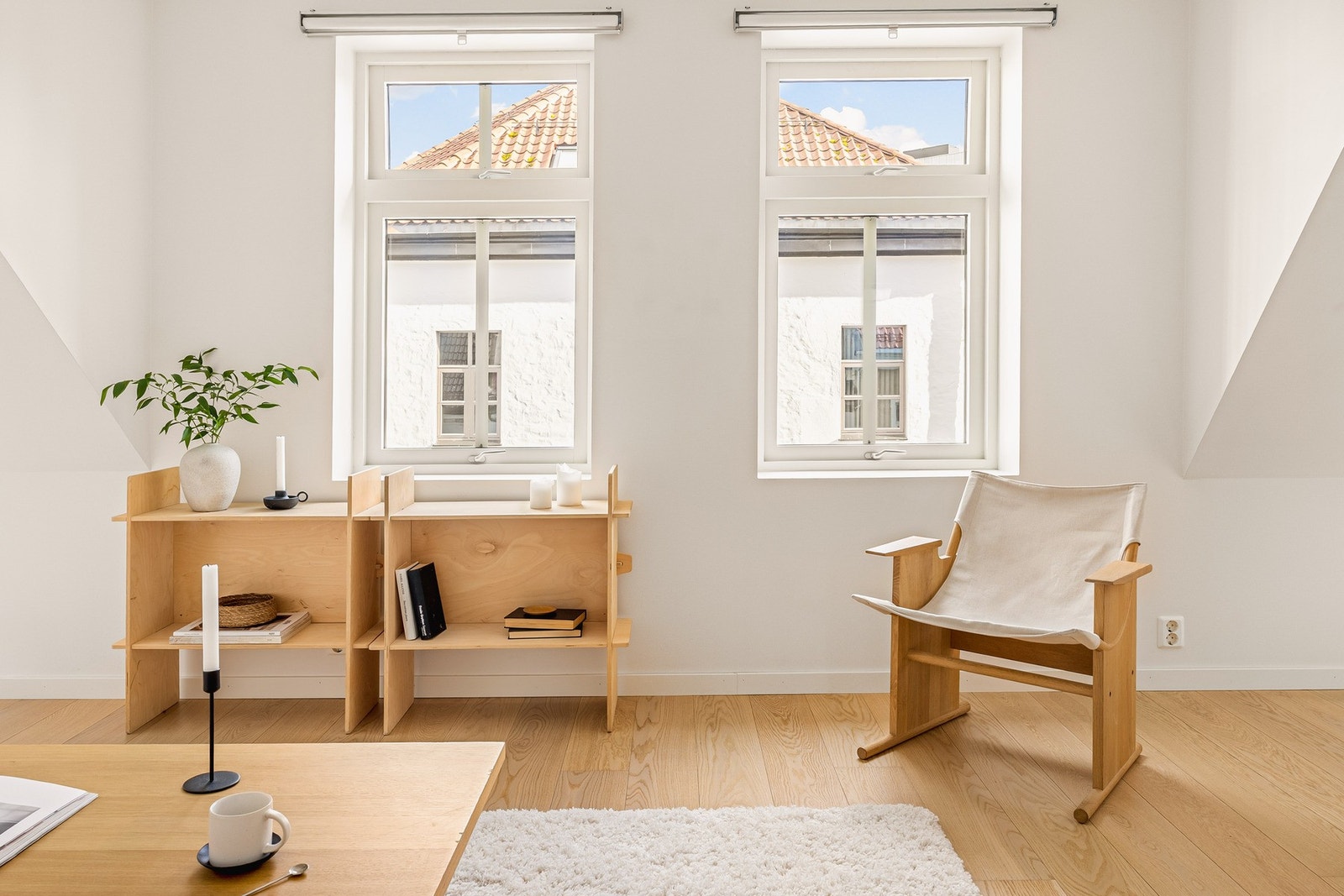 Her bor du fint i byggets 4.etasje! Bygget er renovert i 2017 og holder god standard. Galleribilde