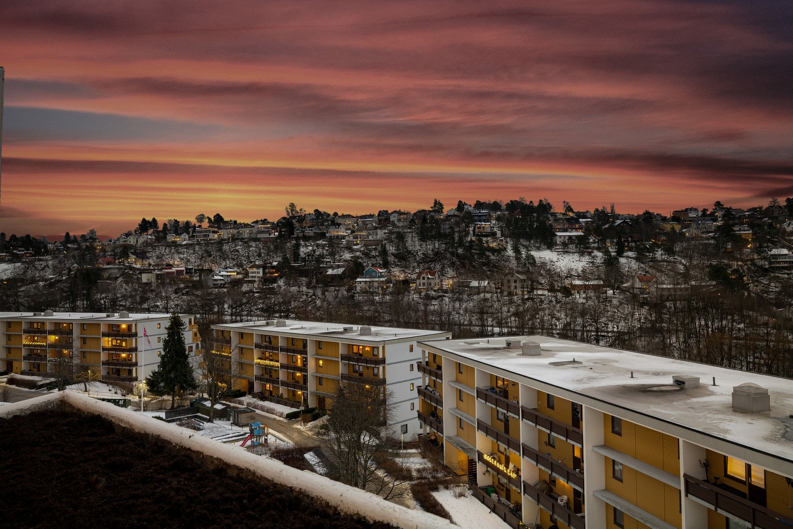 Stemningsfull kveldutsikt. Galleribilde