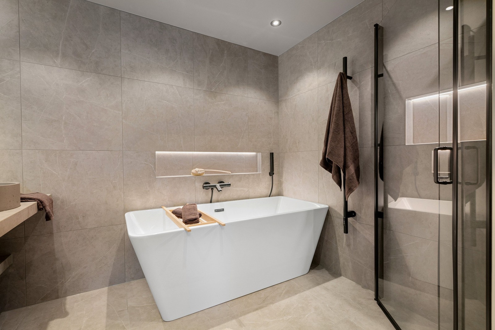 Baderom 1/2. Galleribilde