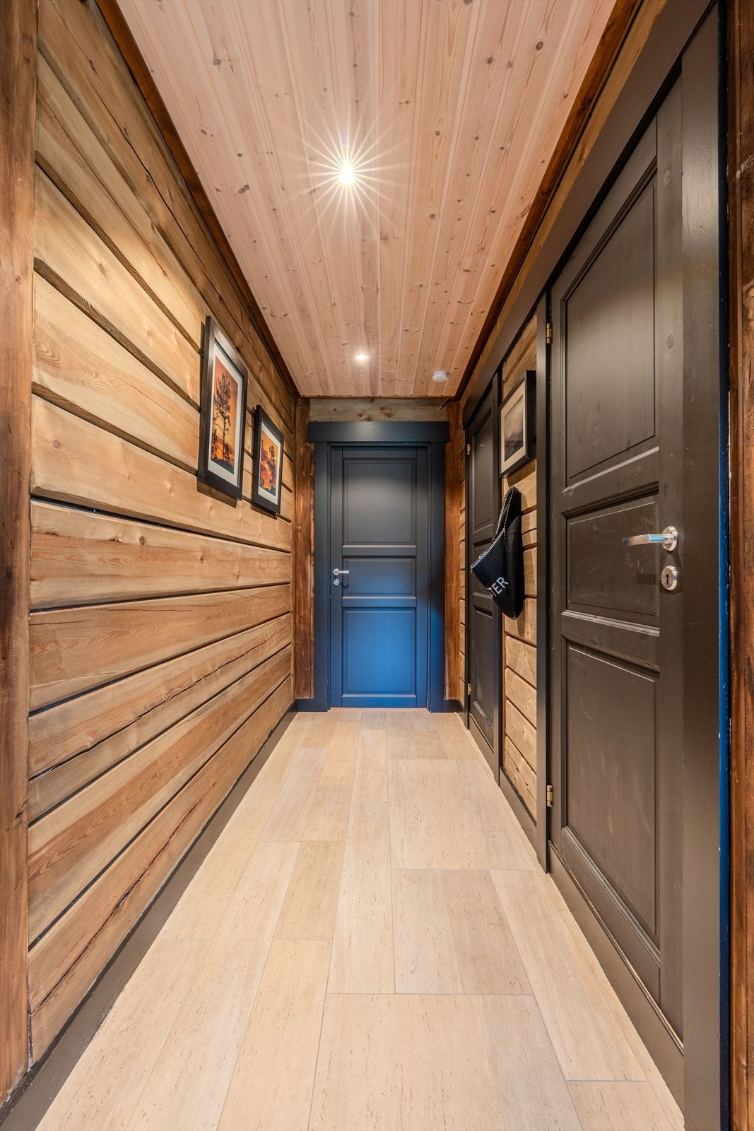 Gang - flislagt med varmekabler Galleribilde