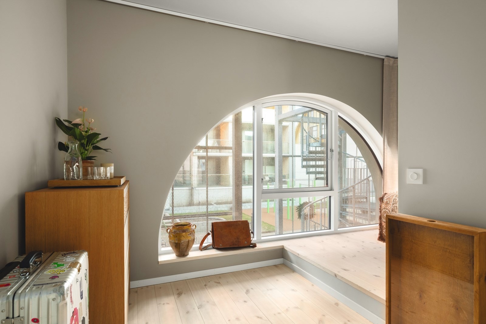 I enden av hemsen finner du en åpen soveromsdel. Galleribilde