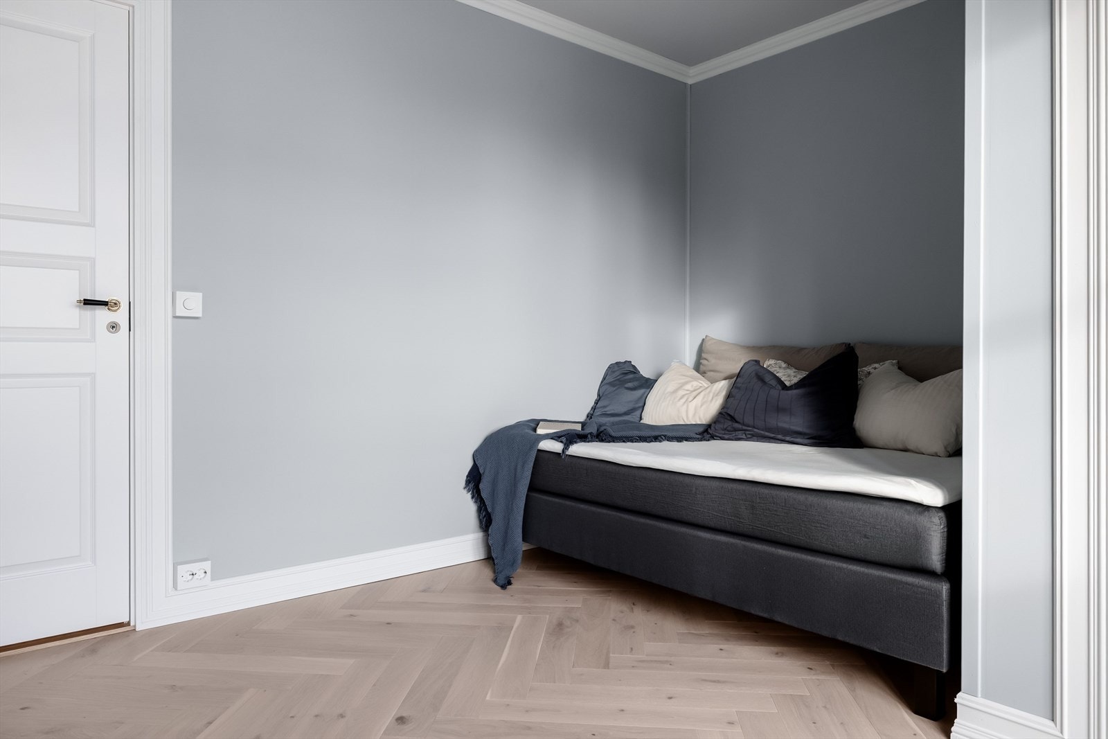 Begge soverommene har gode lysforhold og en praktisk planløsing. Galleribilde