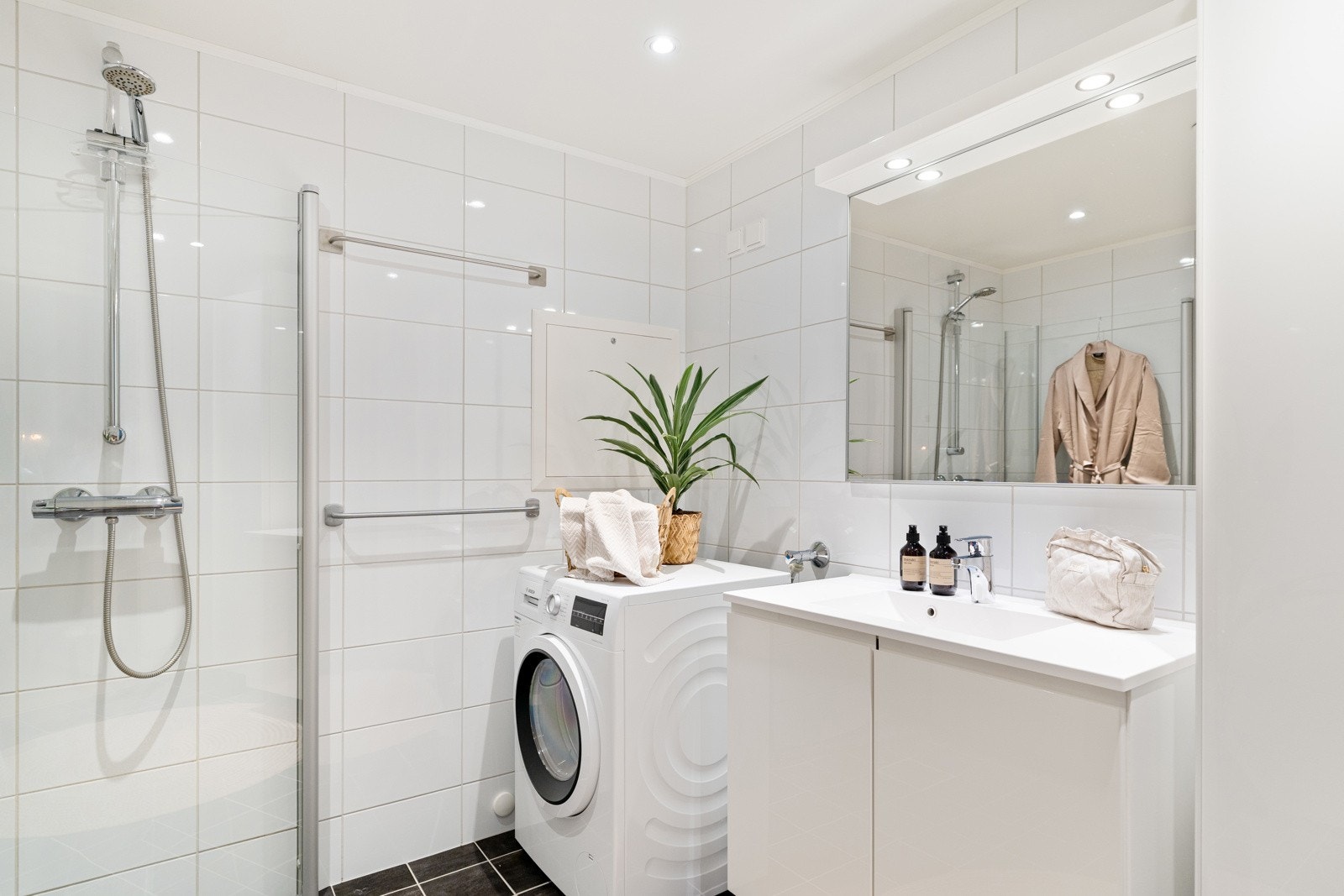 Her er det også plass til vaskemaskin. Galleribilde