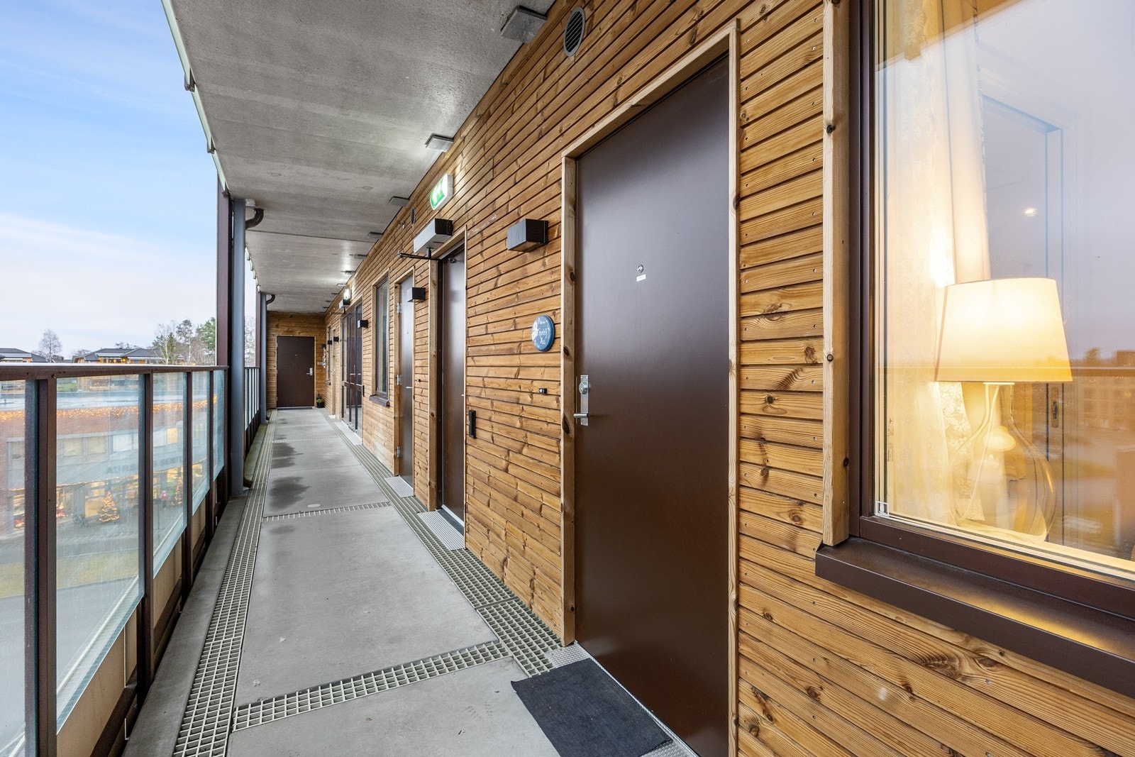 Leiligheten ligger i byggets 4. etasje, og har adkomst via heis. Galleribilde