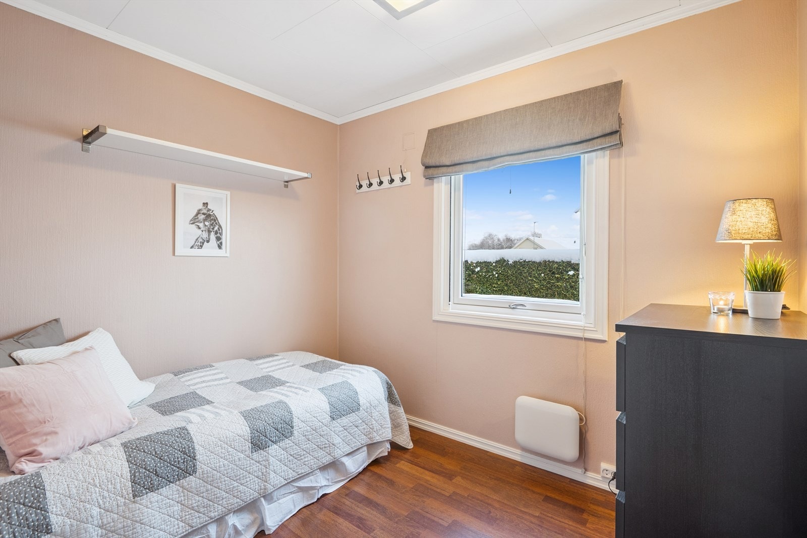 Det andre soverommet egner seg godt som barnerom eller kontor. Galleribilde