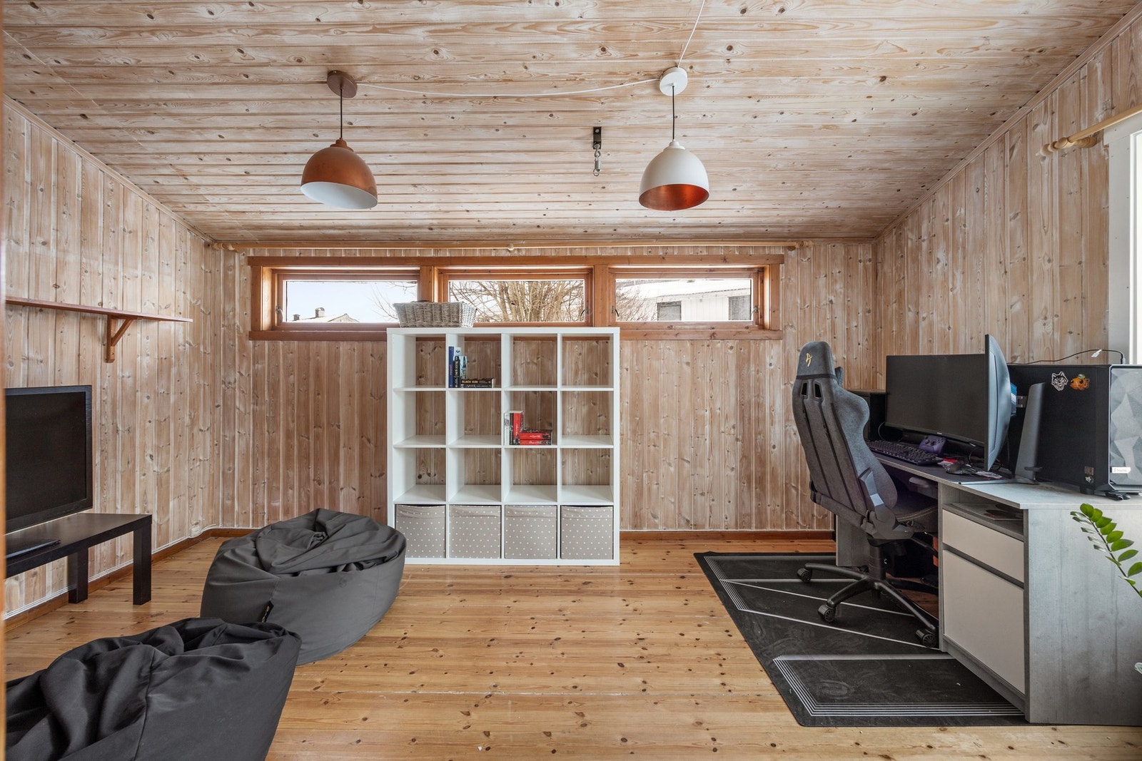 Stue - 14 kvm. Galleribilde