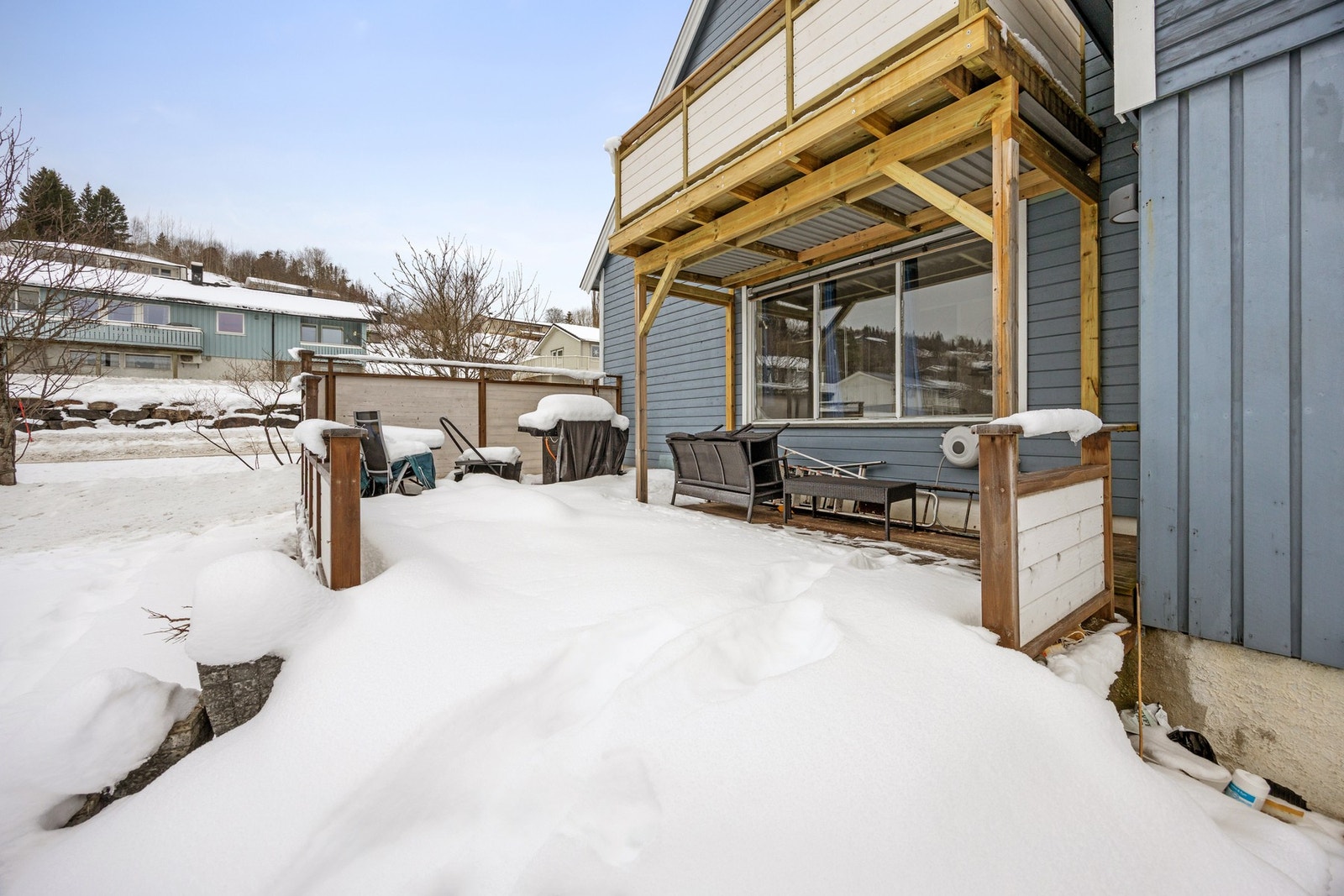 Terrasse - 30 kvm. Delvis takoverbygd Galleribilde