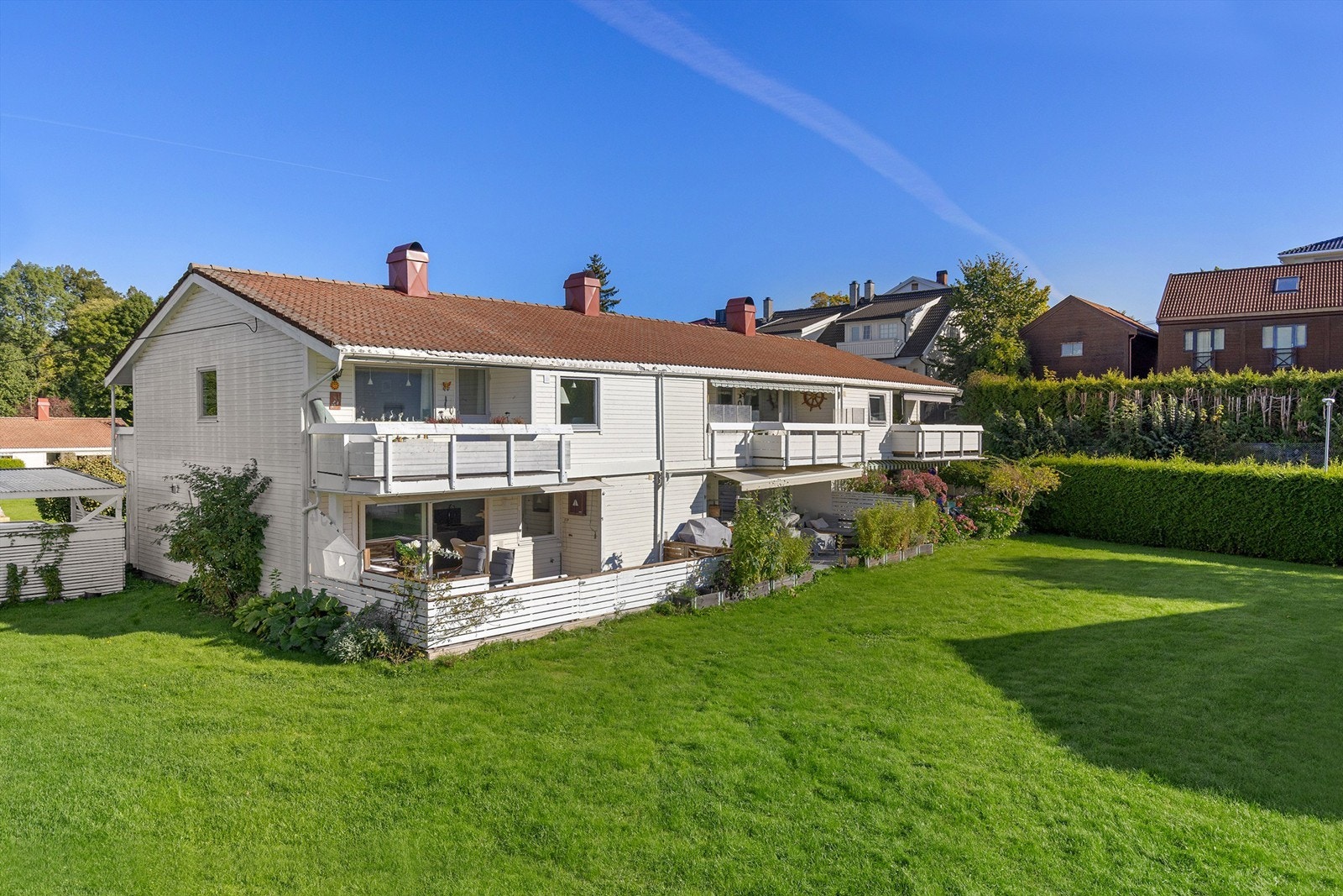 Velkommen til Conrad Hemsens vei 15C, en lekker og oppusset 3-roms med trappefri adkomst. Borettslaget er for frimurere over 55 år (foto Petter Tanum) Galleribilde