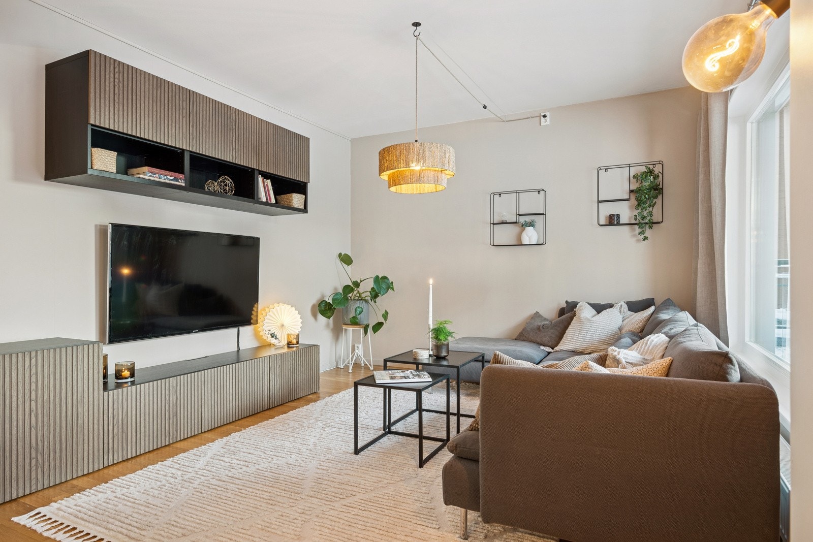 Vegger og tak i leiligheten ble sist malt i august 2023. Galleribilde