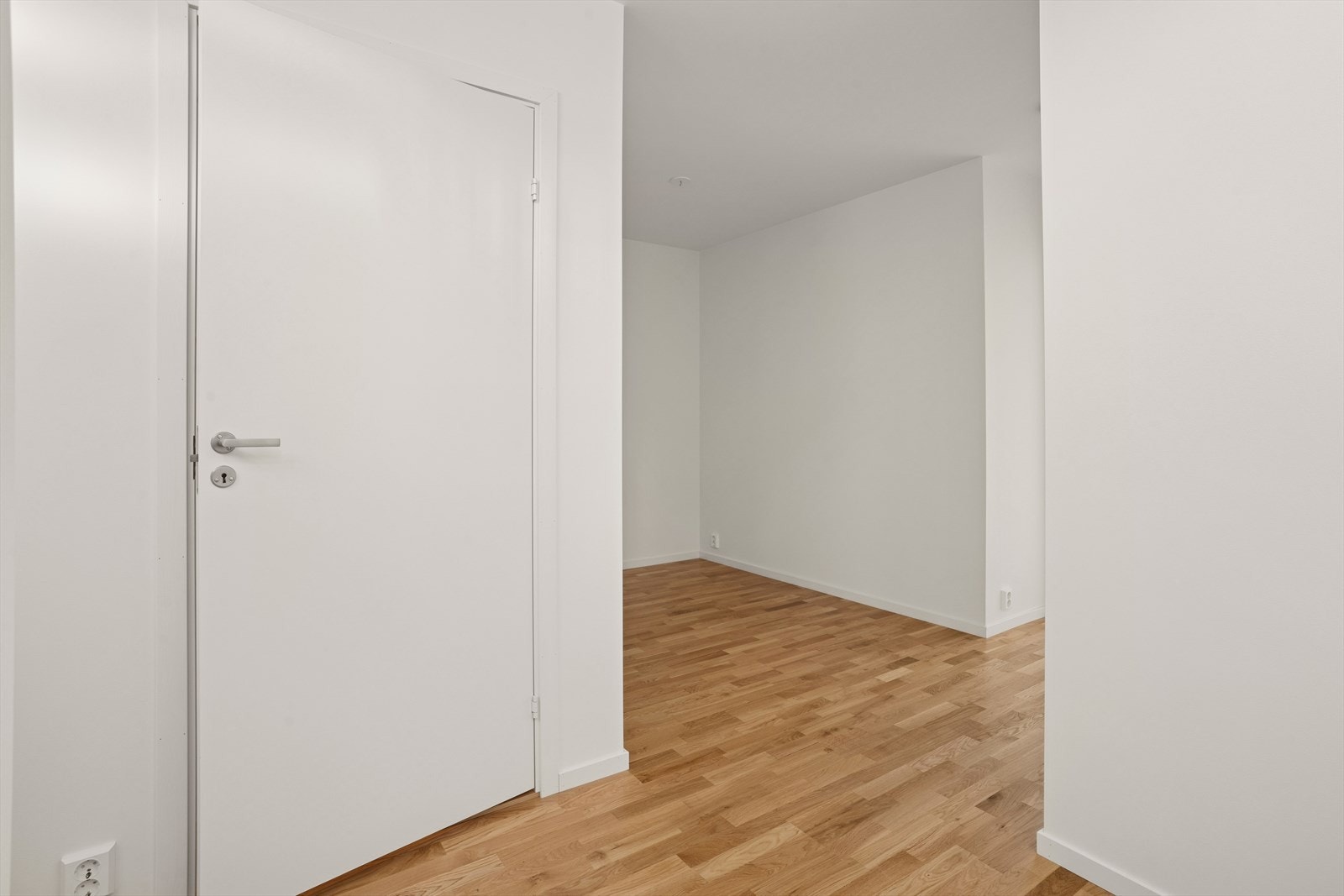 Mellom soverommene i 2 etasje er det ekstra areal som f.eks kan benyttes til kontor eller lek. Galleribilde