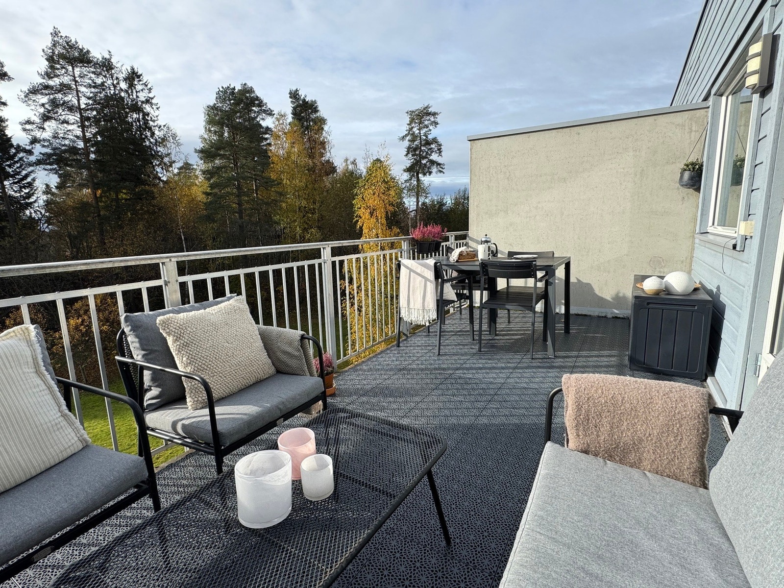 Selgers egne bilder. Galleribilde