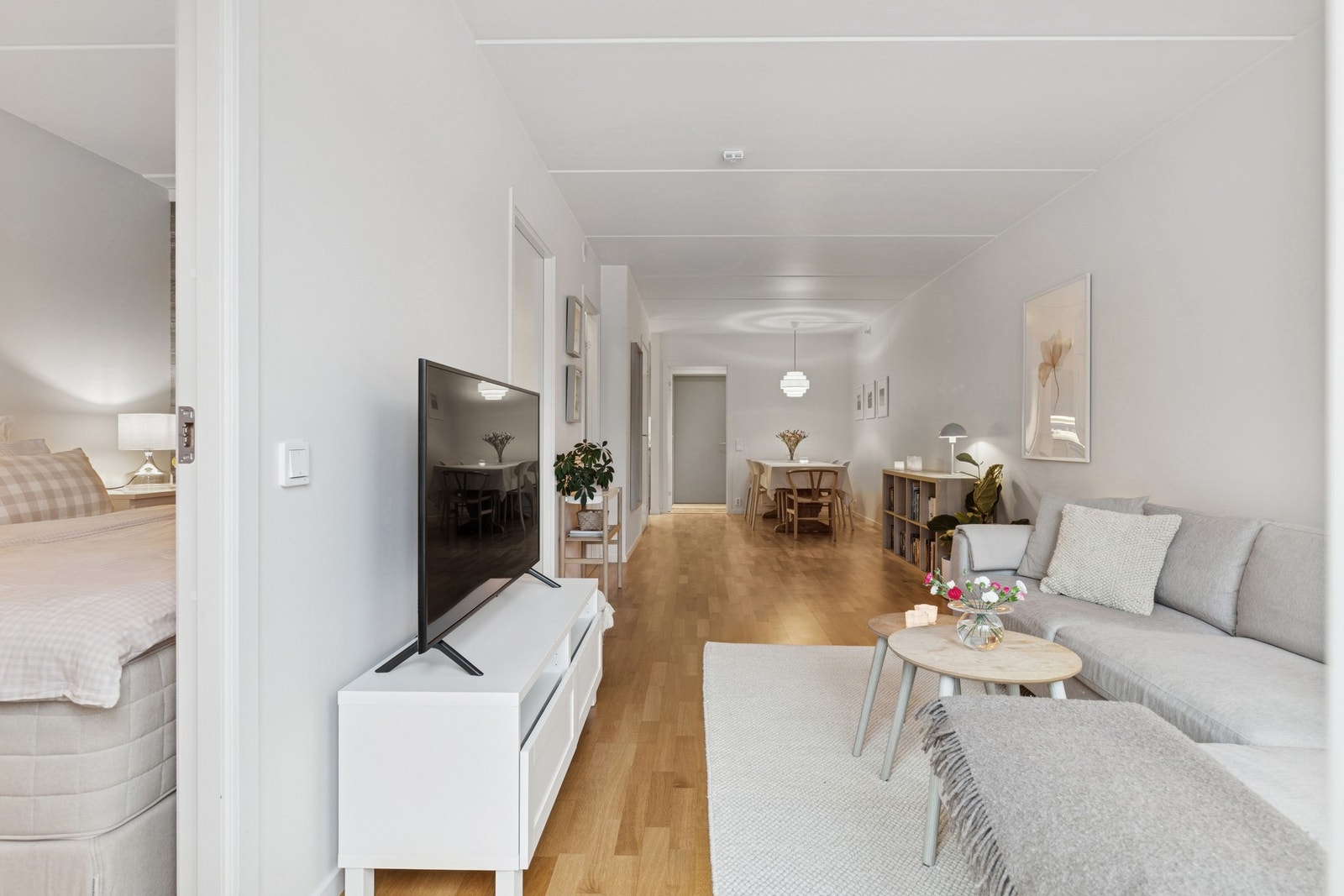 Rommet egner seg godt både til hverdagsbruk og sosiale sammenkomster. Galleribilde