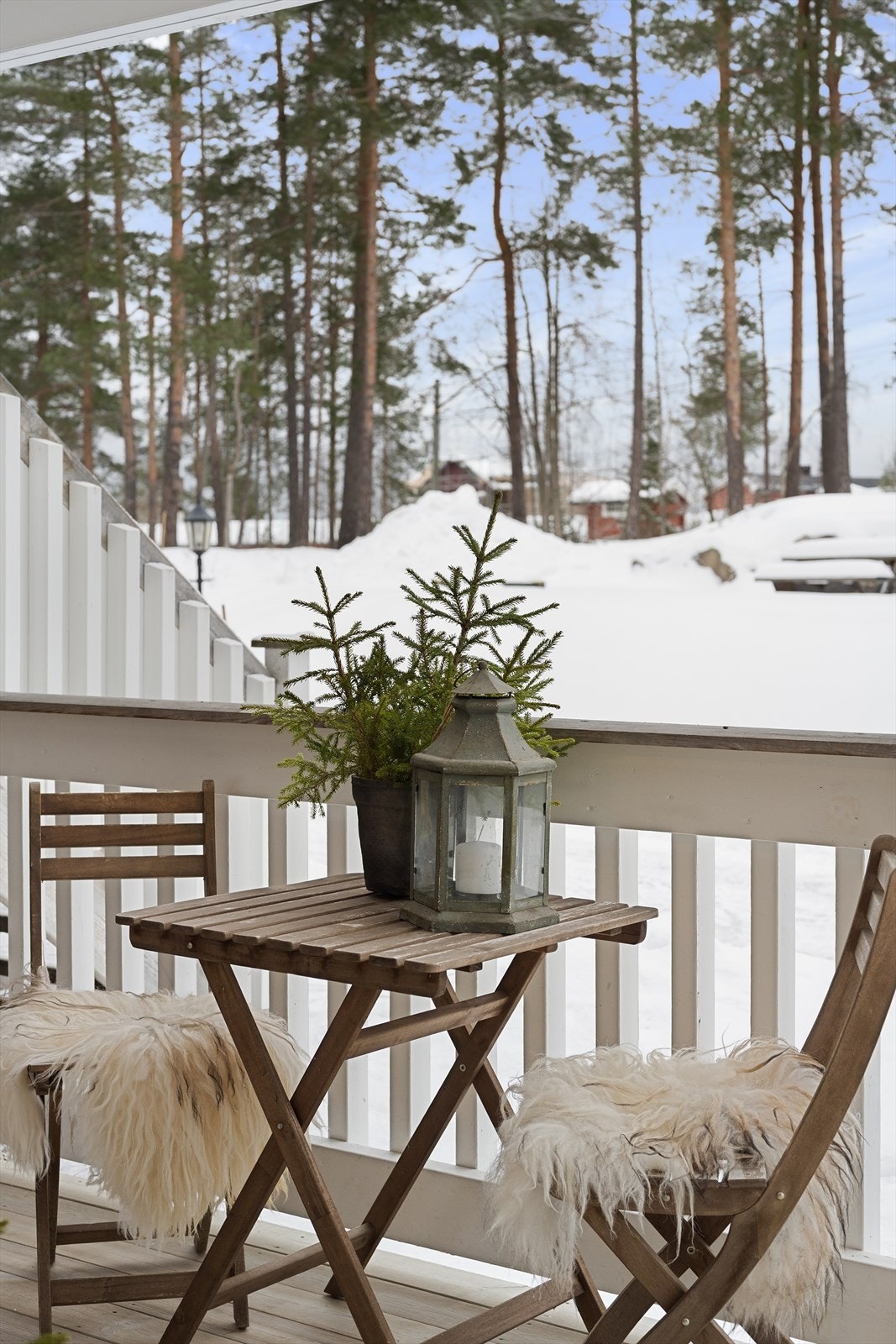 Leiligheten ligger i umiddelbar nærhet til fine turstier. Galleribilde