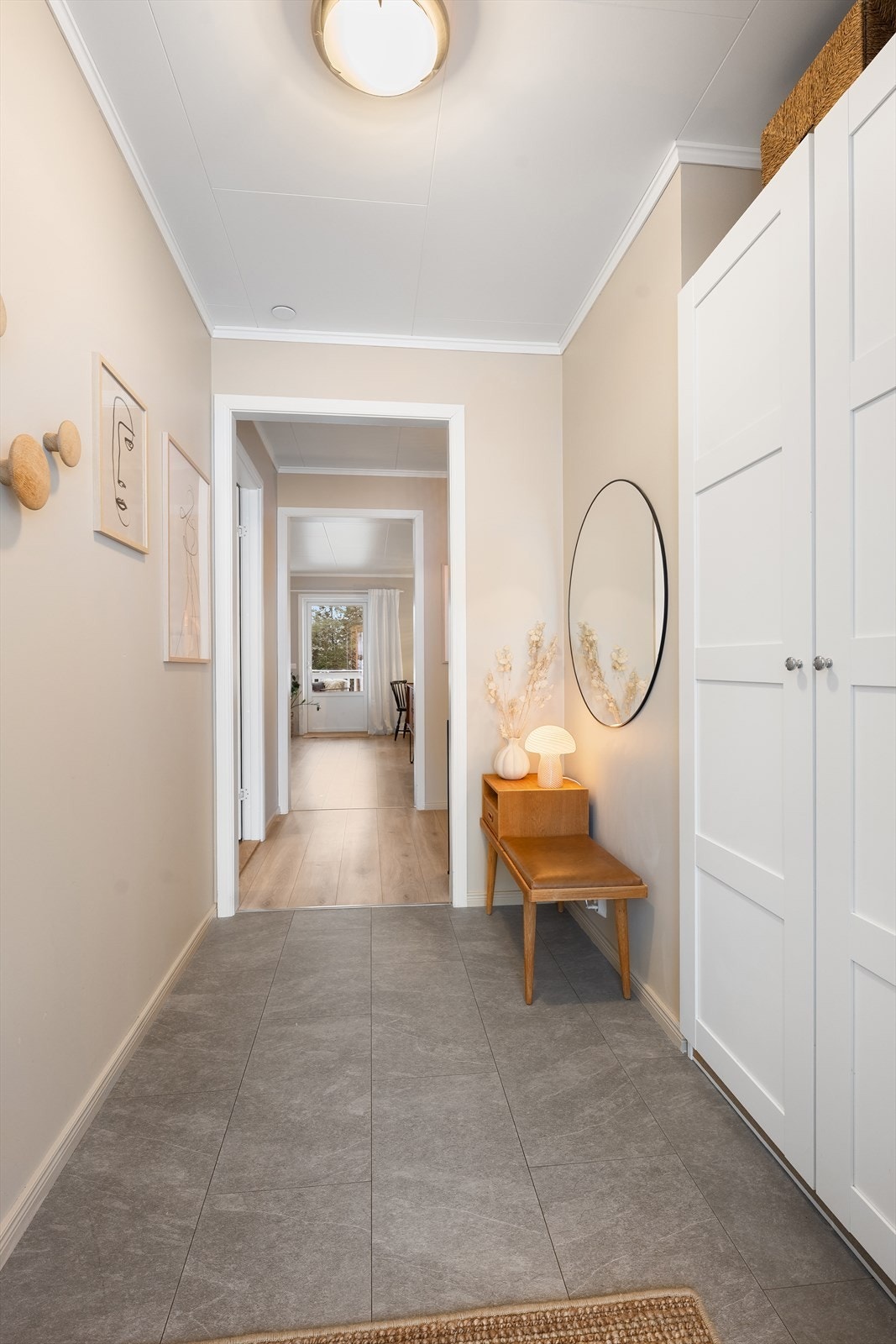 Leiligheten har trappefri adkomst. Galleribilde