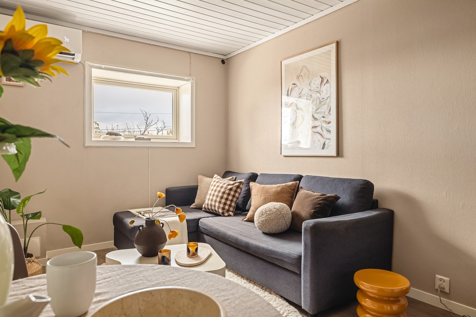 Stuen måler 12,1 m². Galleribilde