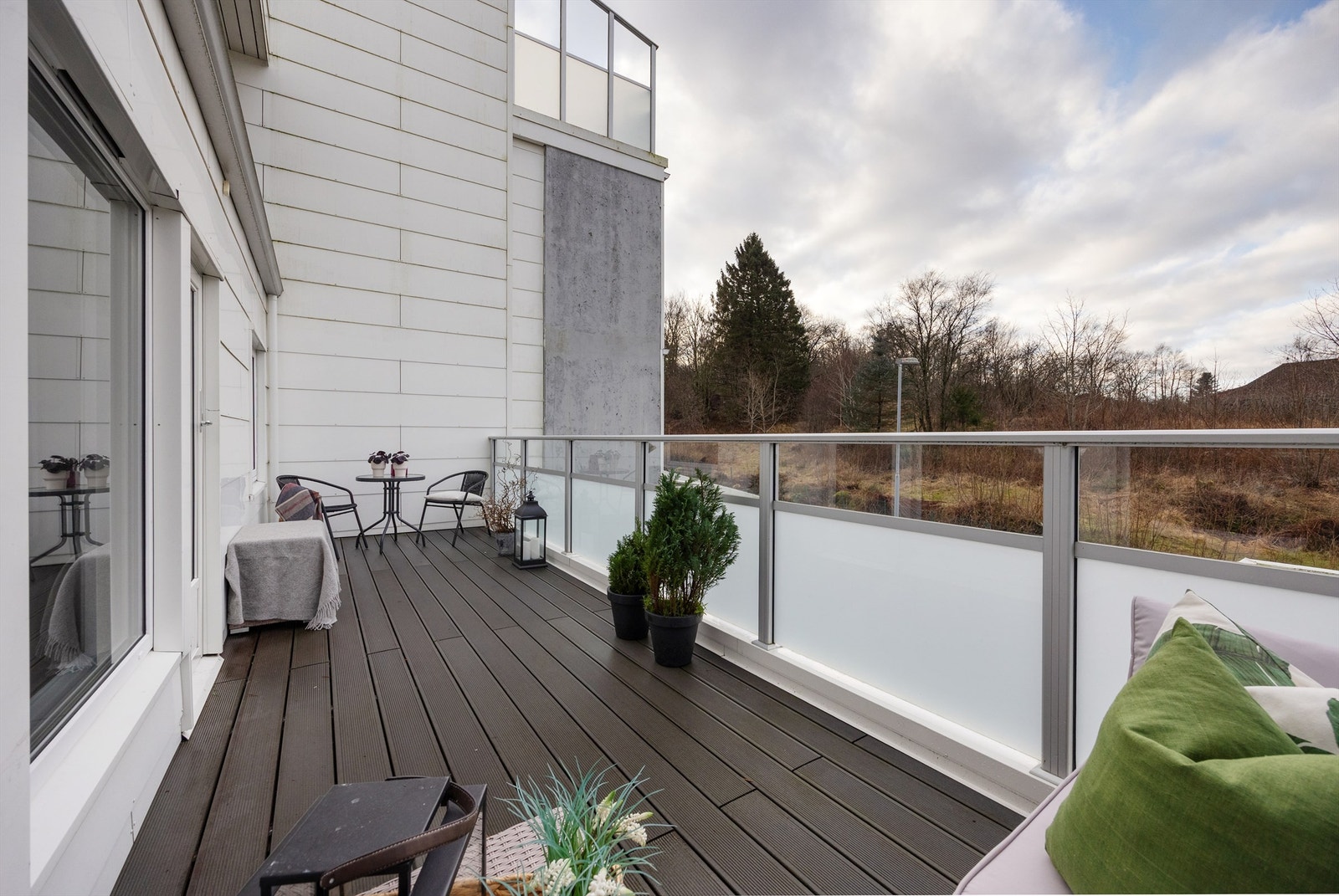 Stor balkong på hele 12 kvm. Galleribilde