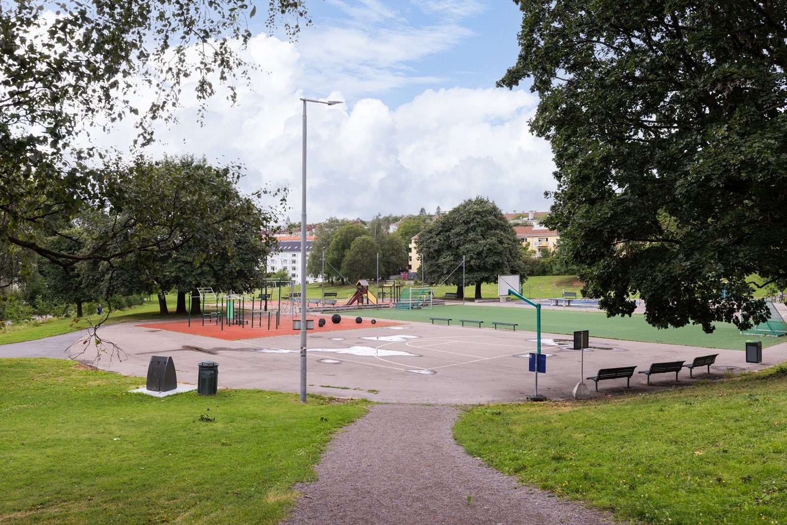 Like ved ligger Iladalen park med diverse aktivitetstilbud. Galleribilde