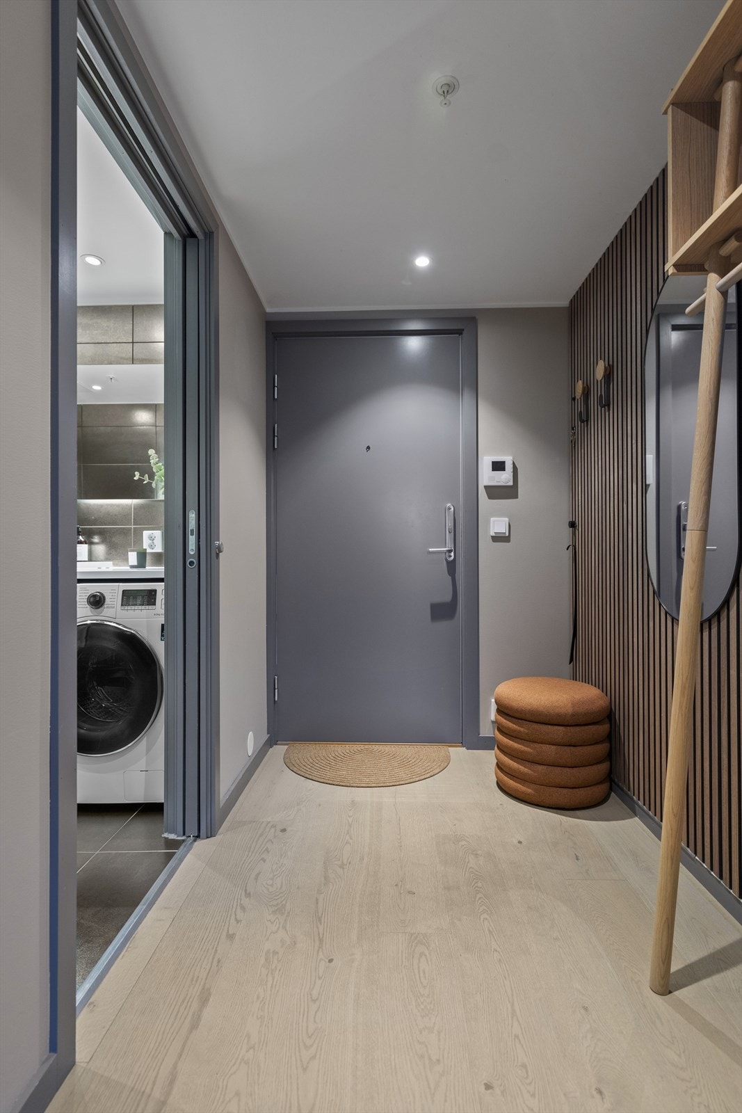 Inngang til badet fra gang. Galleribilde