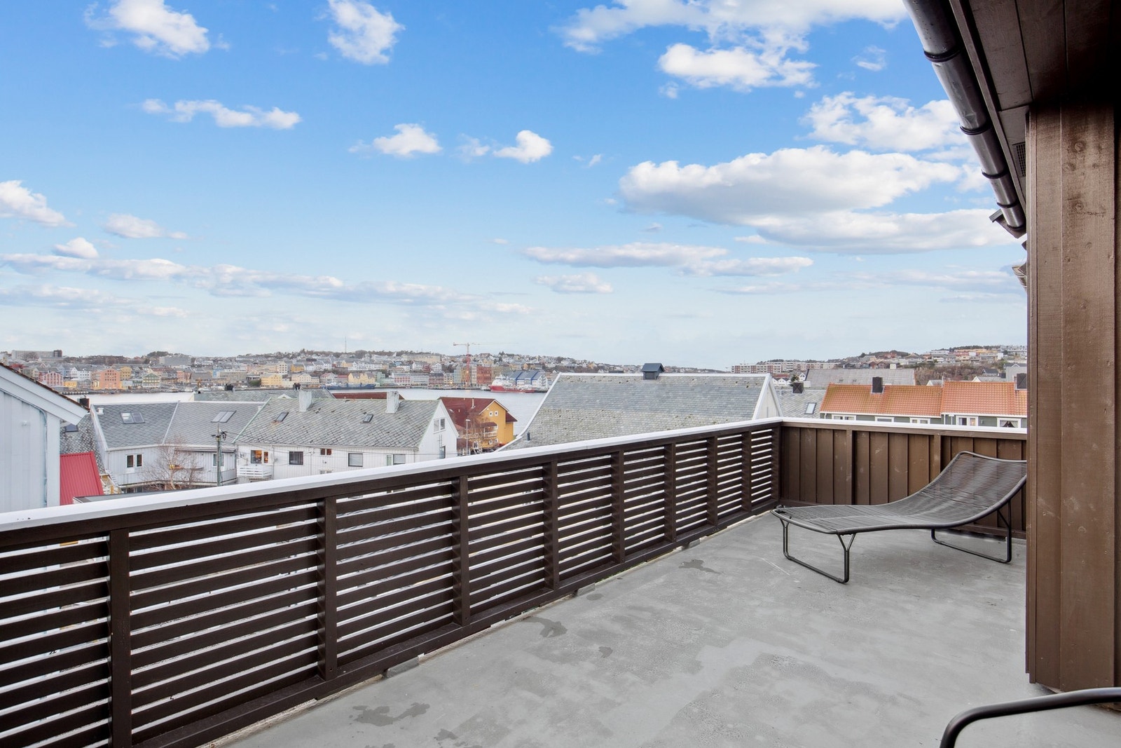 Romslig terrasse Galleribilde