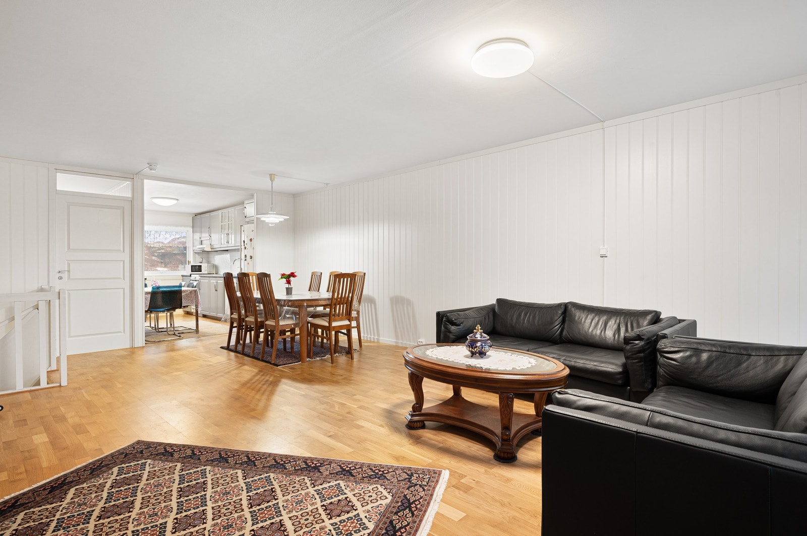 En innholdsrik 4-roms leilighet i et velholdt borettslag på Kattem. Galleribilde