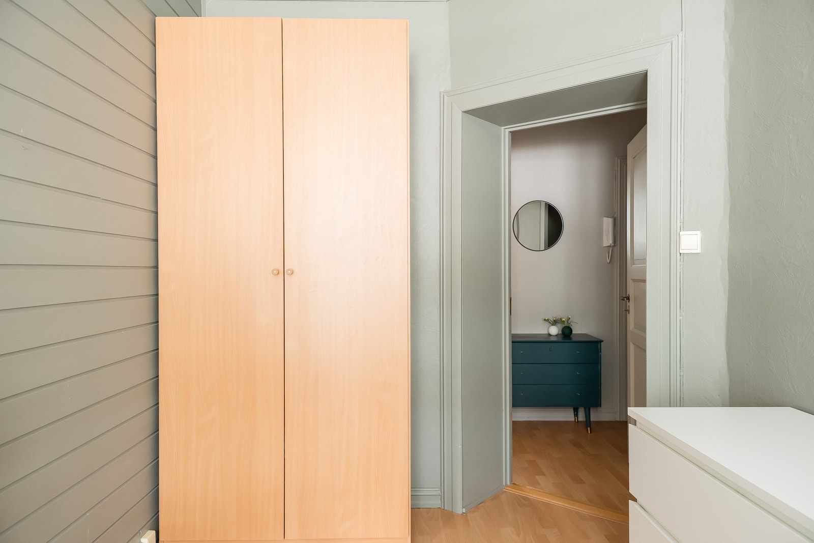 Lagrinsskap på soverom 3. Galleribilde