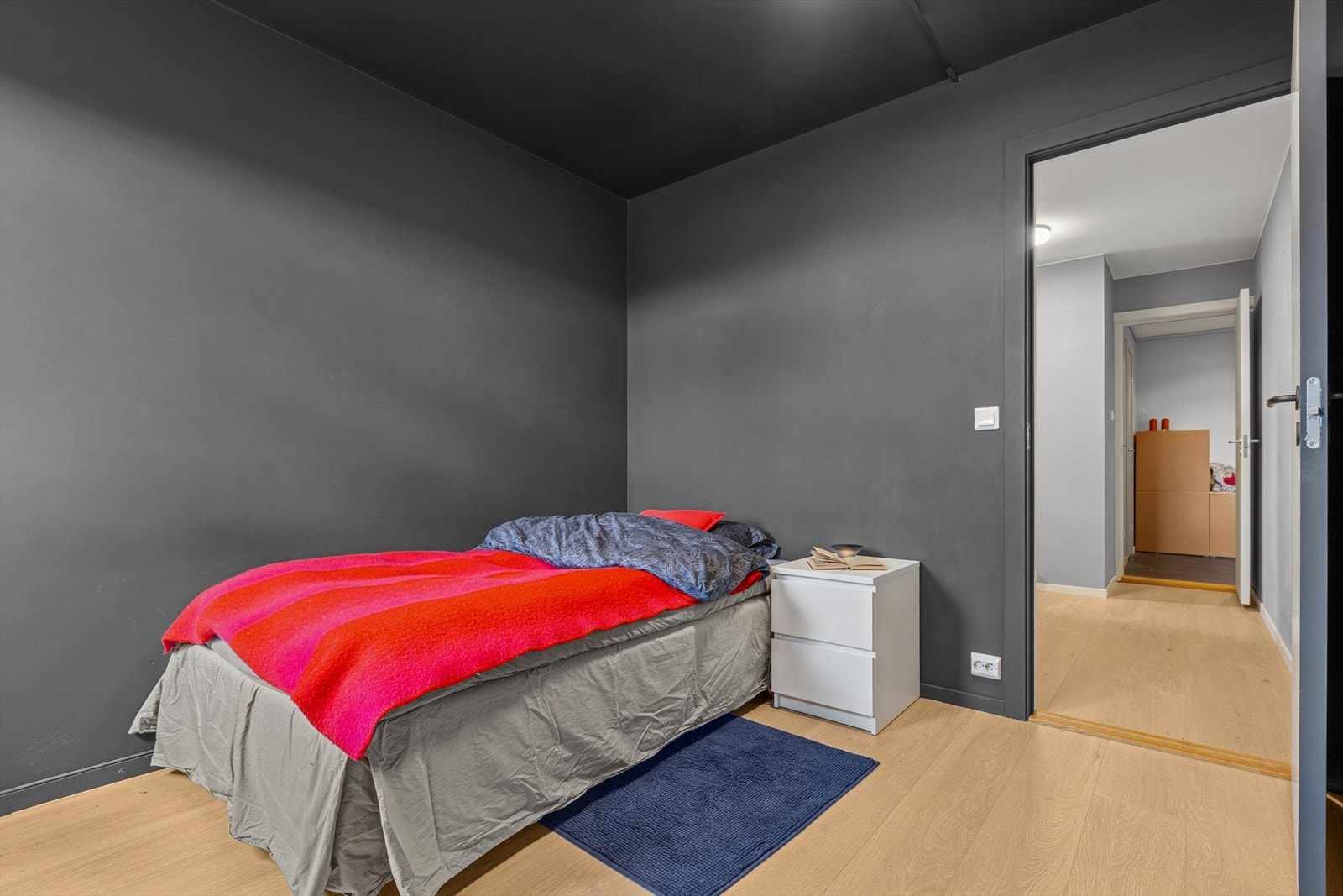 Soverom 3 med walk-in i bakkant Galleribilde