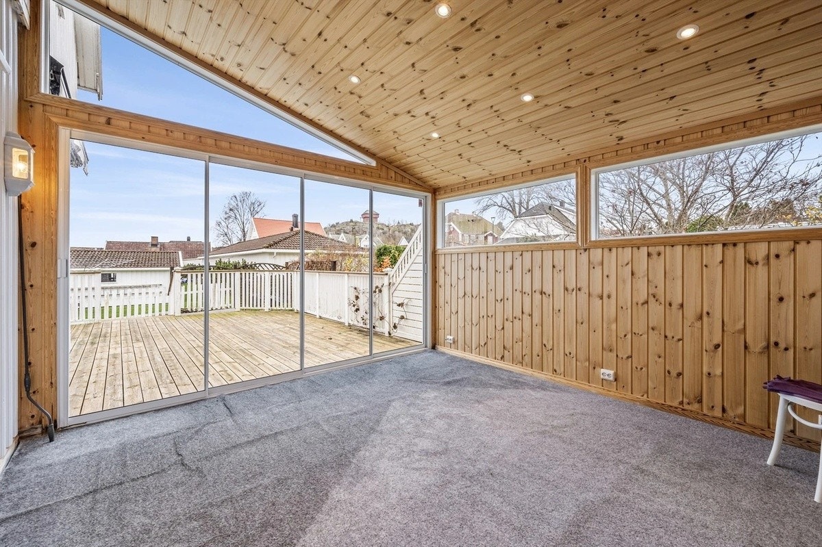 Utestuen Galleribilde