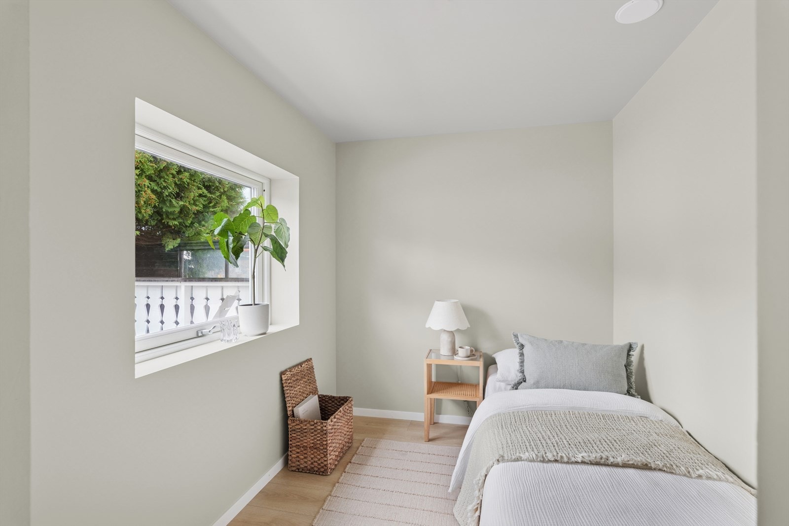 Soverom nr 2, begge soverom har skyvedører. Galleribilde