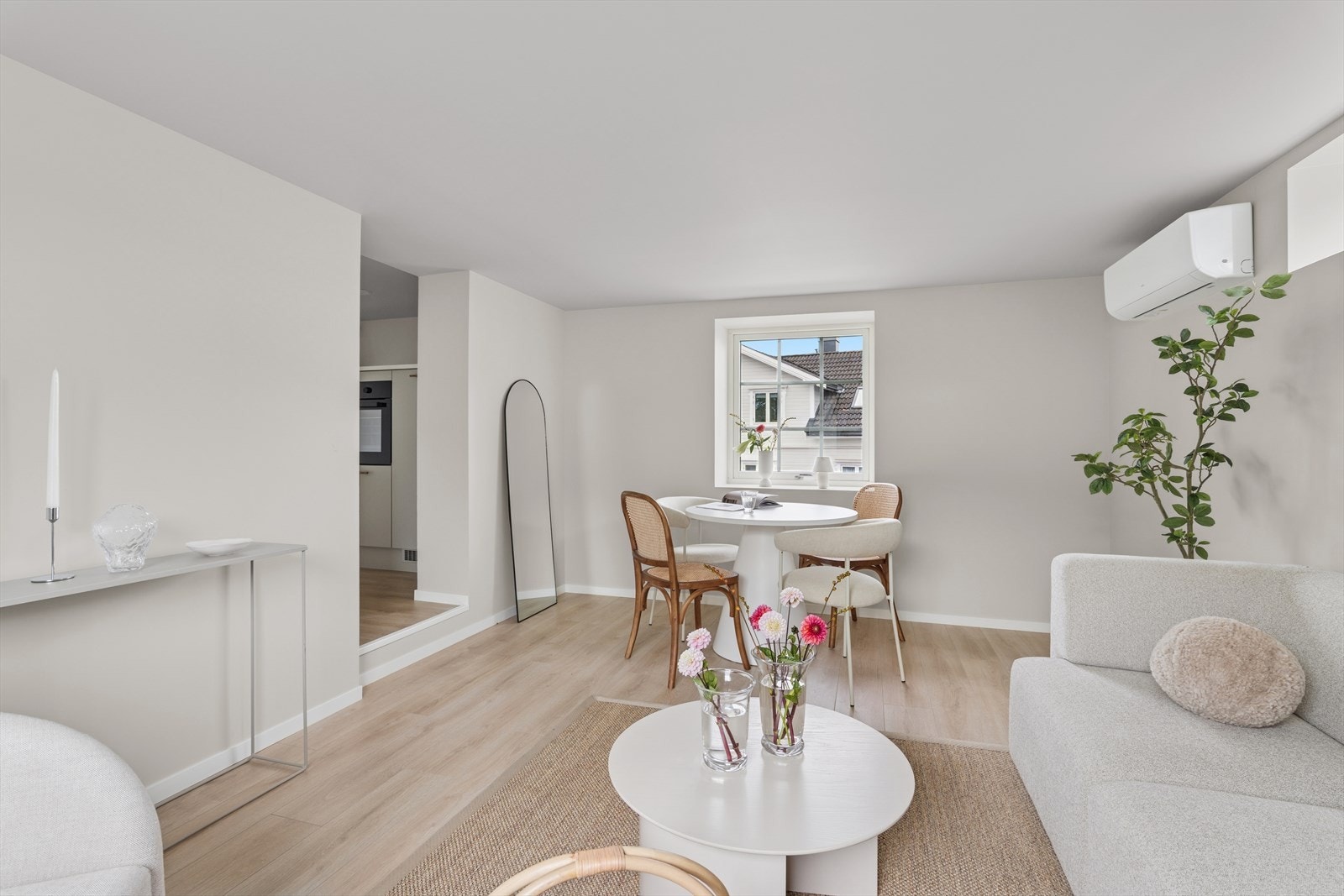 Stilfull stue med moderne preg. Galleribilde