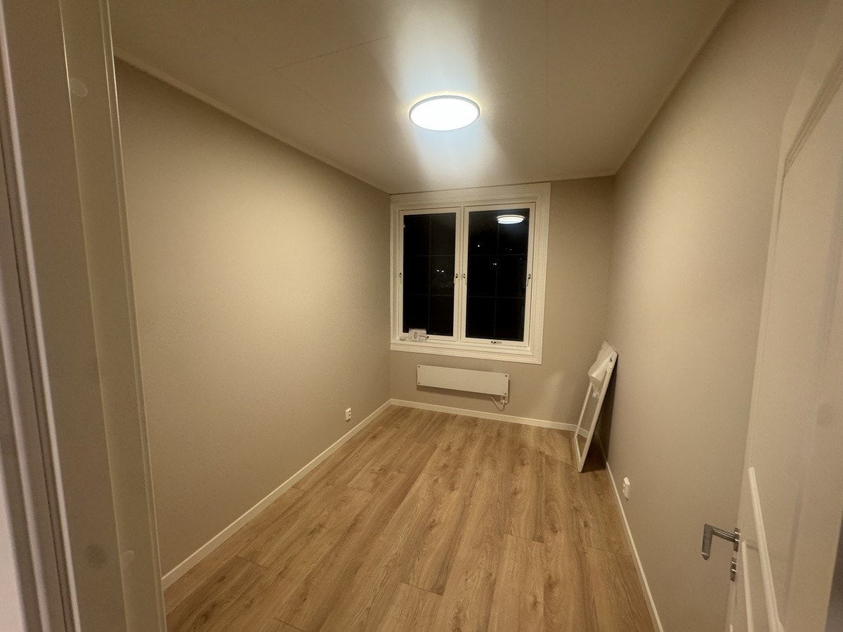 Soverom. Kan leies ut møblert Galleribilde