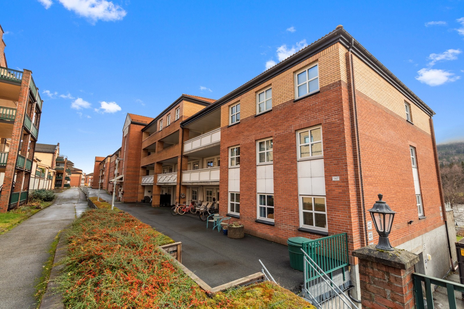 Området rundt inngangspartiet. Galleribilde