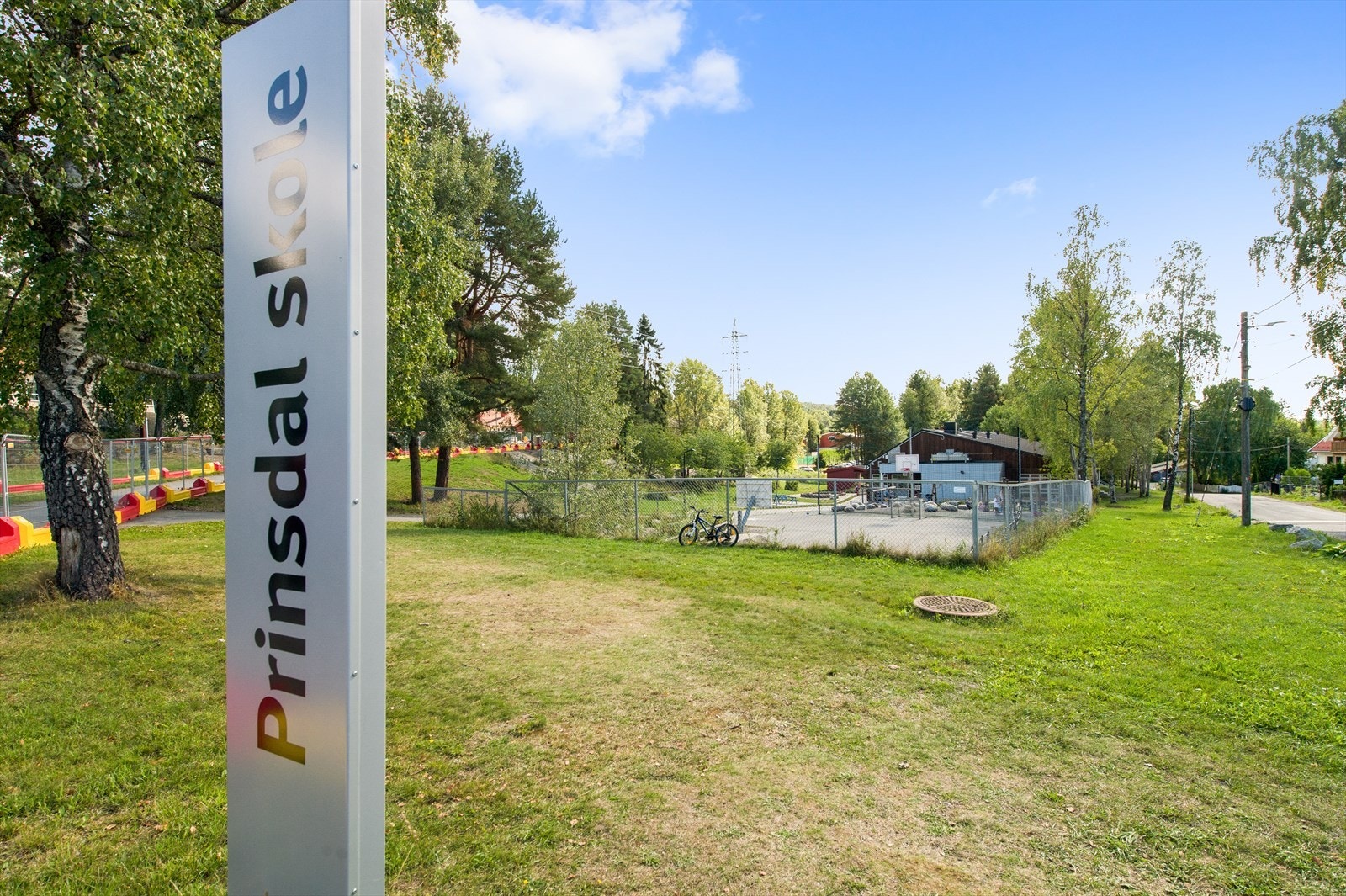 Prinsdal skole. Galleribilde