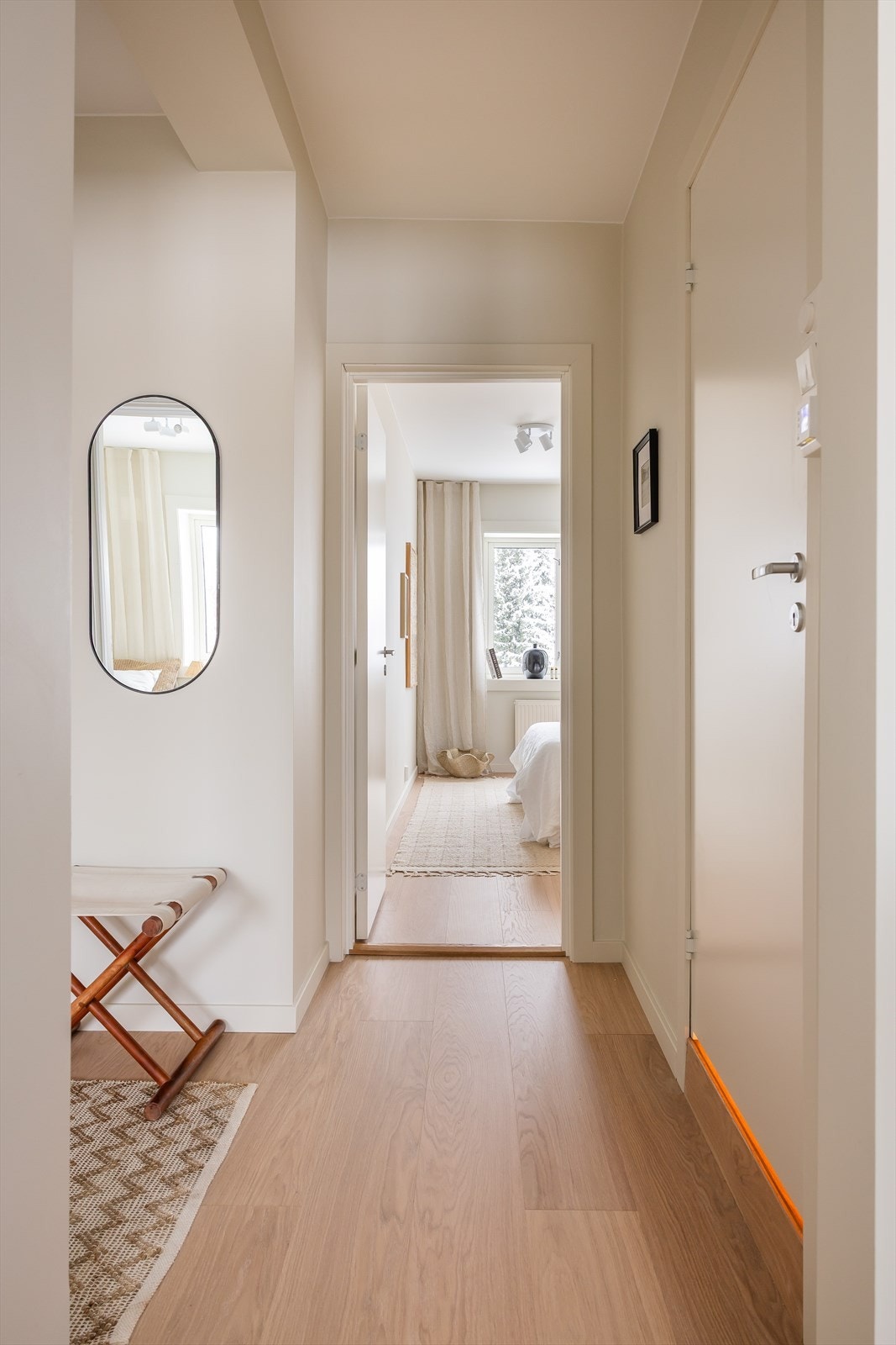 Fra entrè sett mot hovedsoverom. Galleribilde