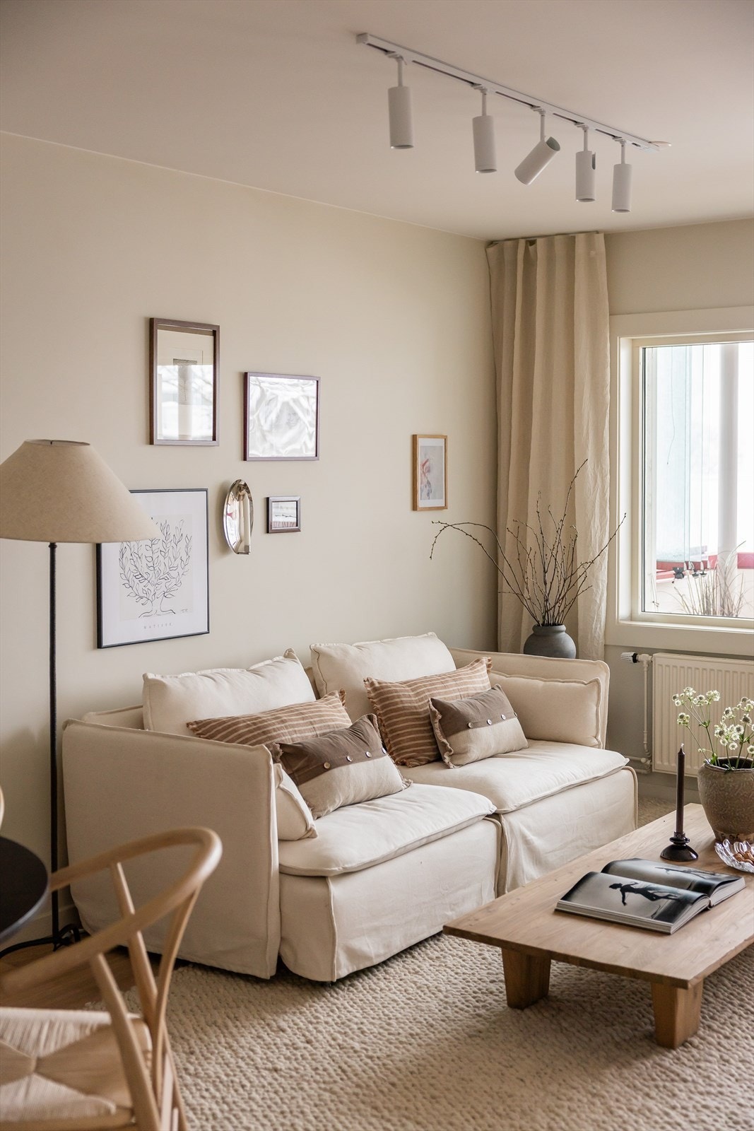 Visste du forresten at i felleskostnadene er varmtvann og oppvarming også inkludert? Strømkostnadene i leiligheten vil derfor være svært lave. I tillegg er blokka også etterisolert. Galleribilde