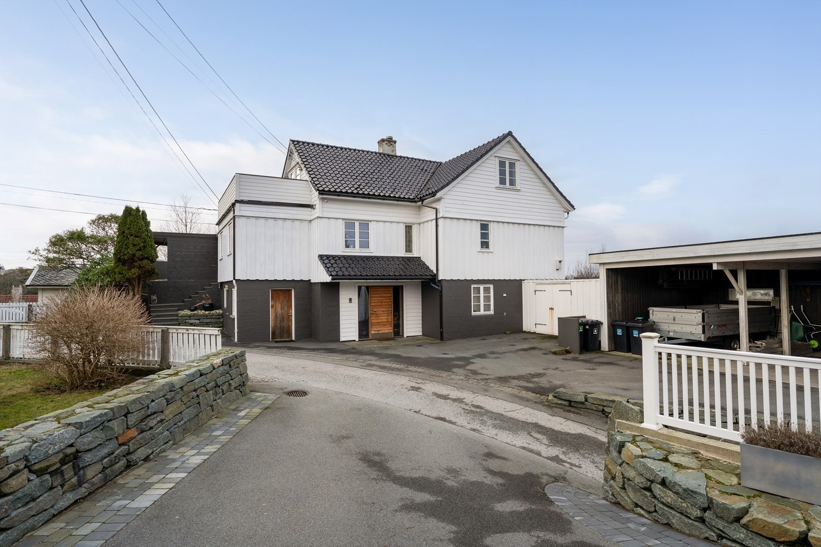 Beliggenhet i barnevennlig og veletablert nabolag Galleribilde