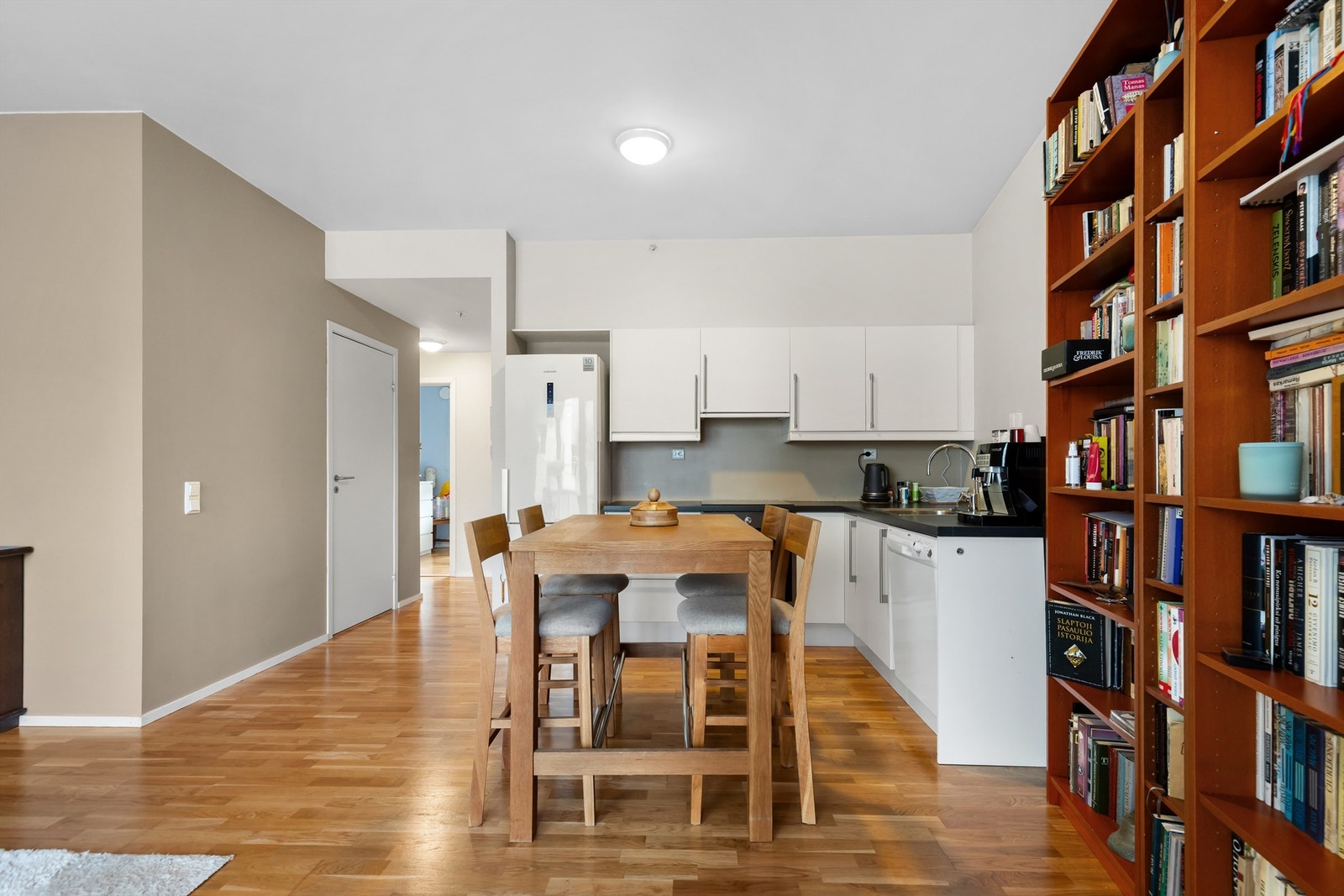 Stue/kjøkken Galleribilde