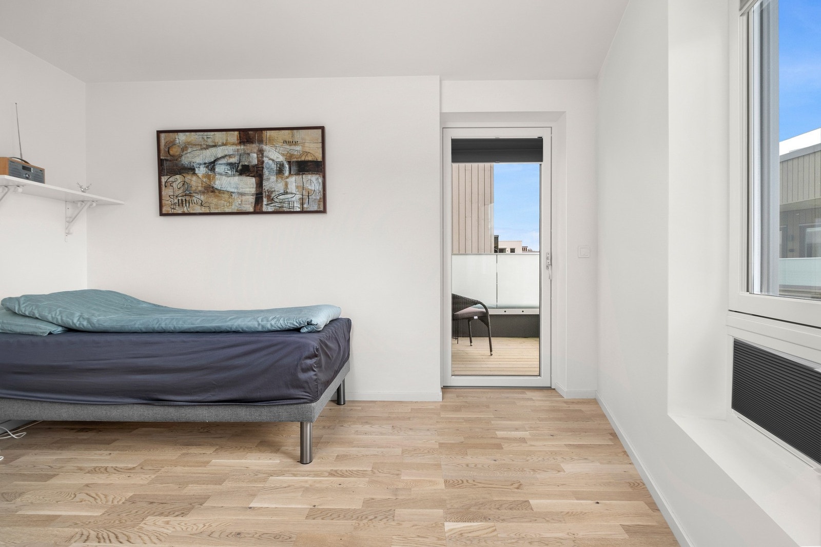 Fra soverommet har du utgang til egen balkong. Galleribilde