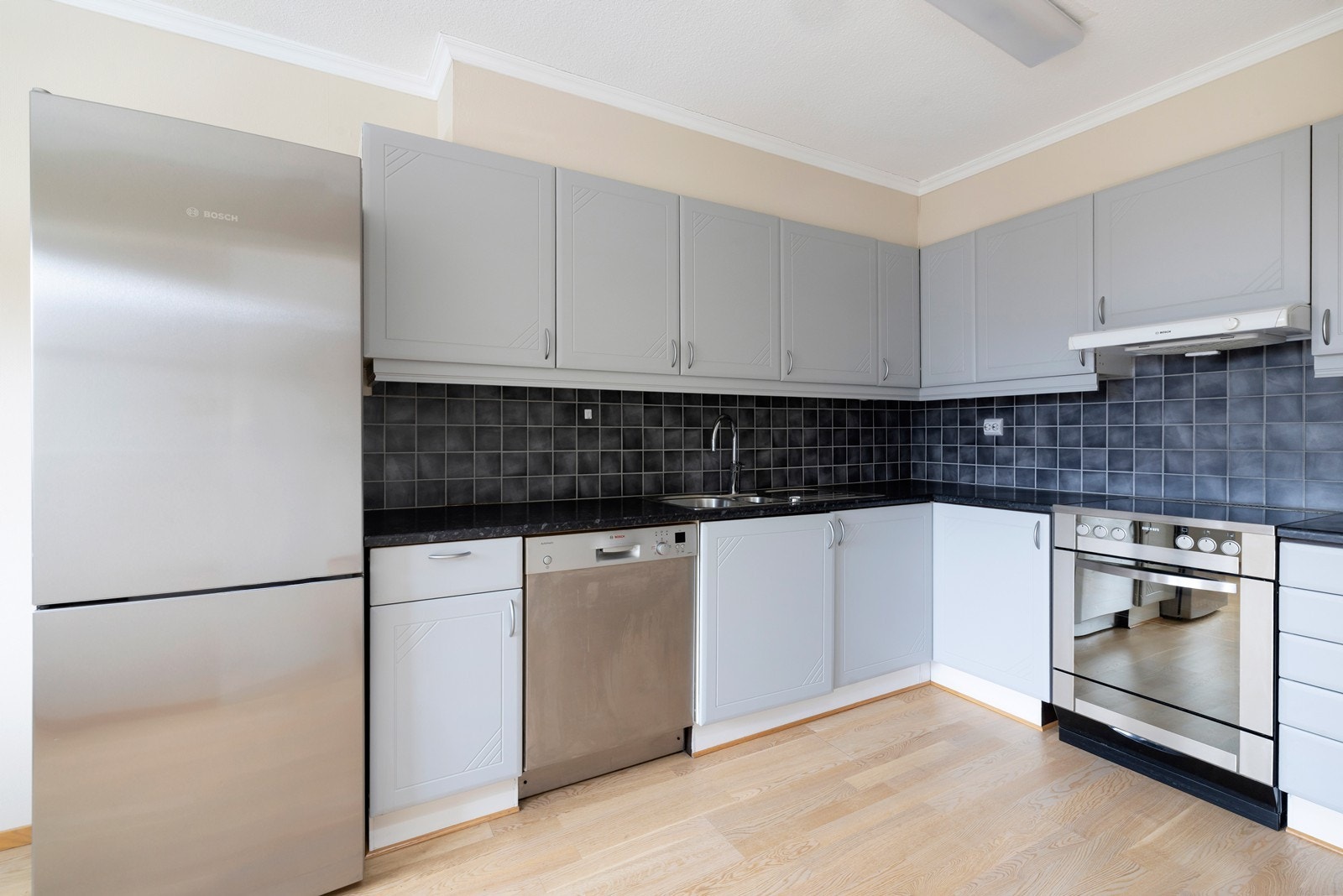 Hvitevarer på kjøkken medfølger. Galleribilde