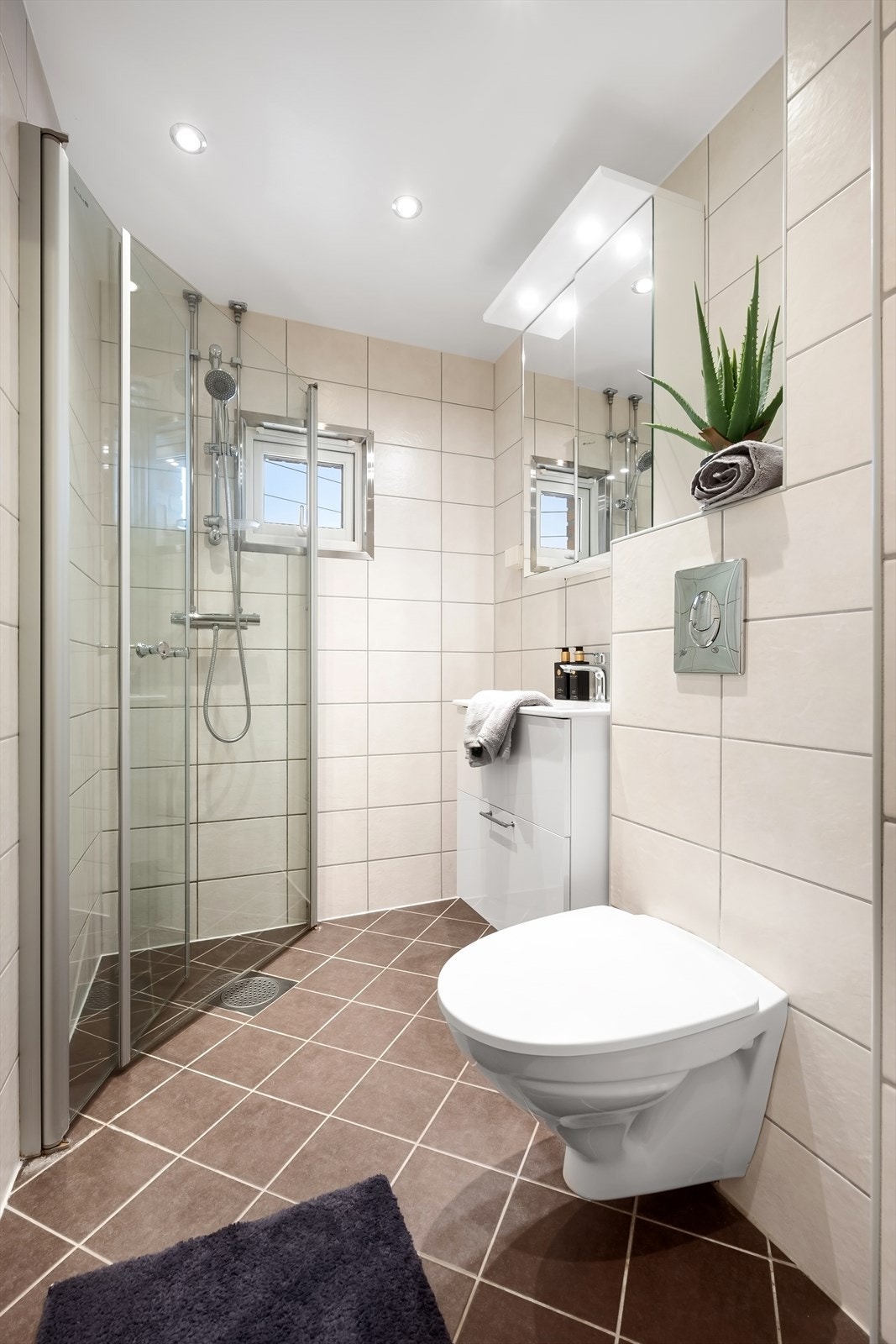 Det er både plass og opplegg til vaskemaskin (ikke den største typen). Galleribilde