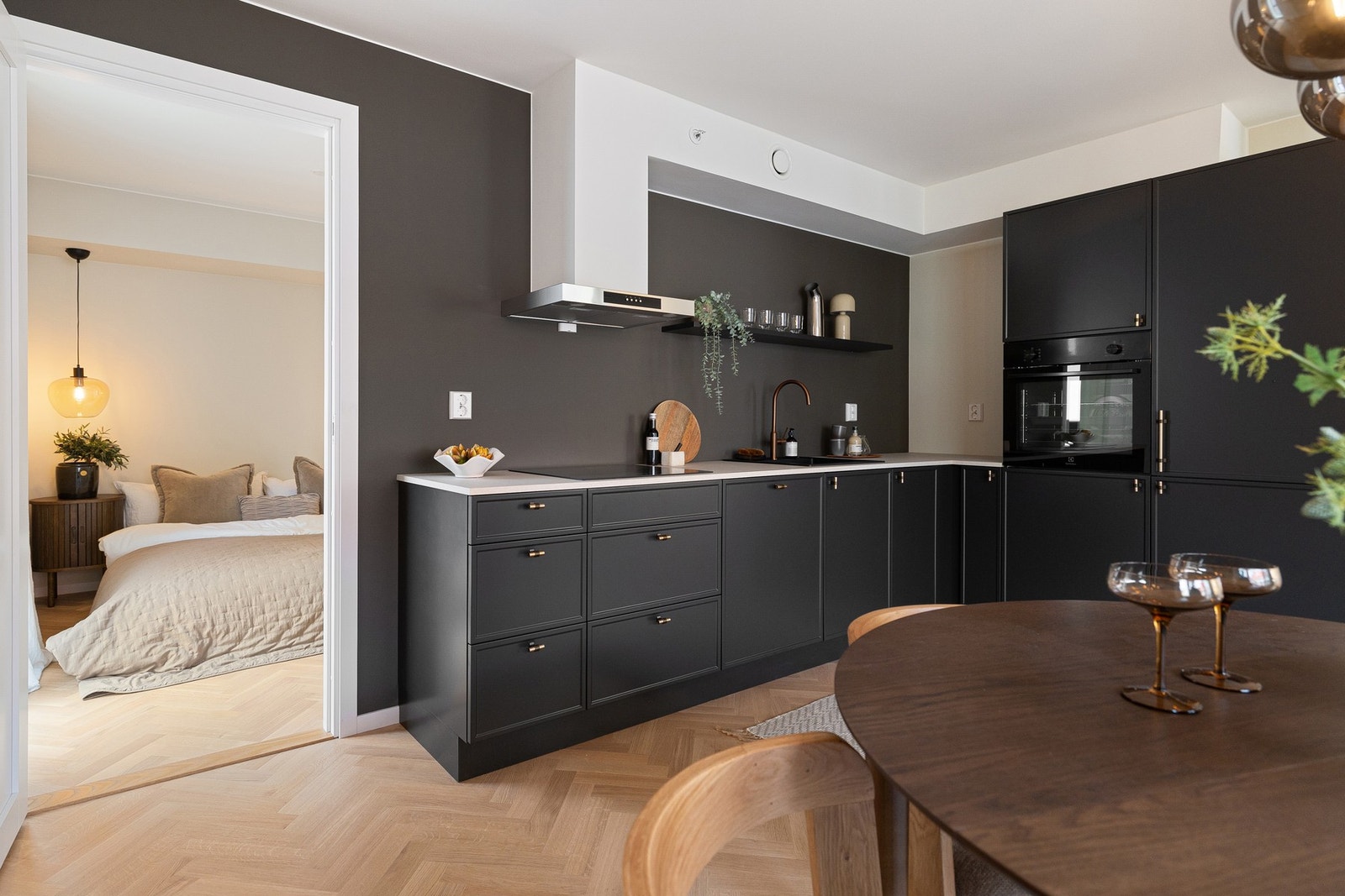 Eksklusivt Huseby-kjøkken med gjennomført kvalitet. Galleribilde