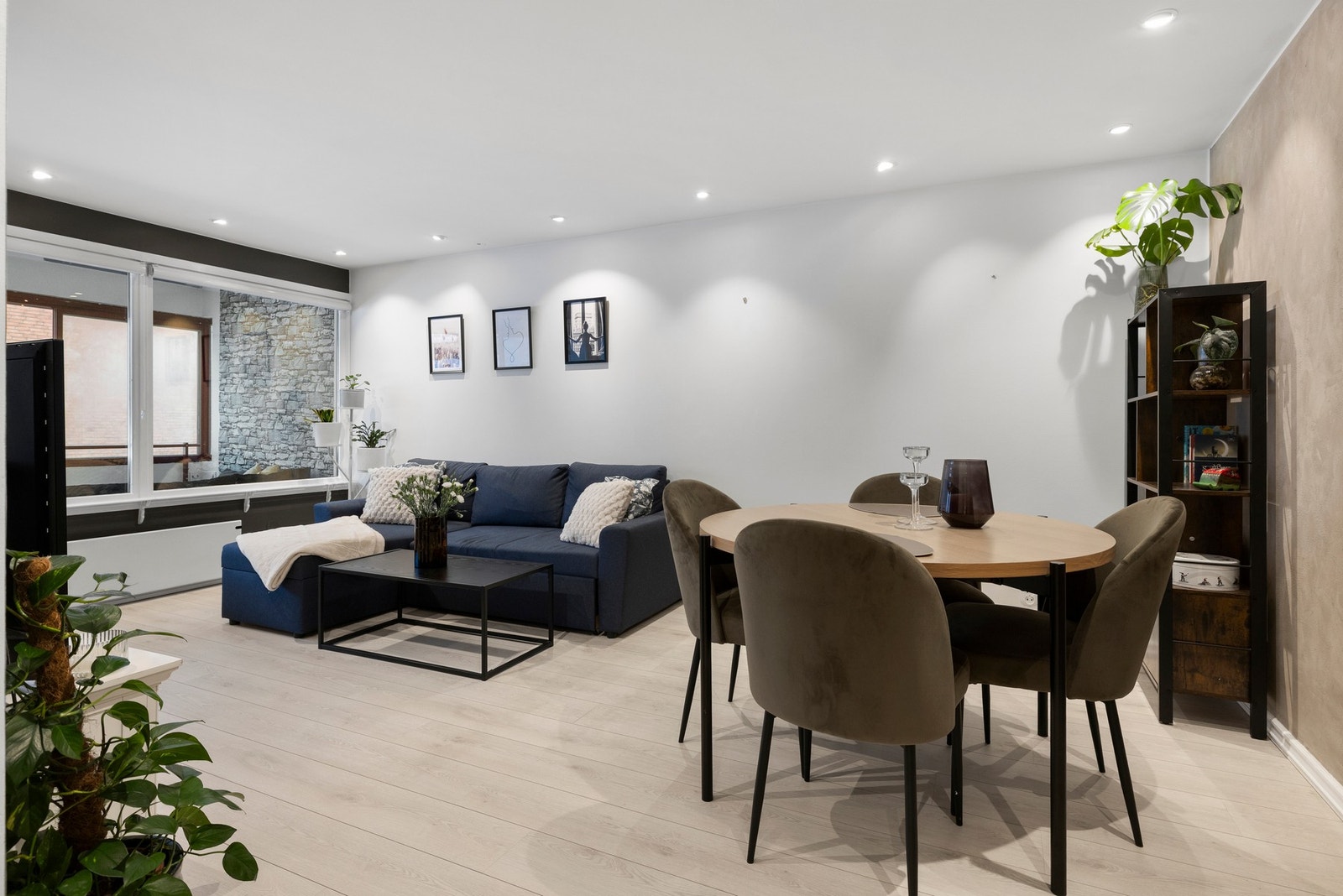 PrivatMegleren Infinita ved Jan-Erik Gulbrandsen har gleden av å presentere Tvetenveien 209! (Foto: Marika Mørkestøl) Galleribilde