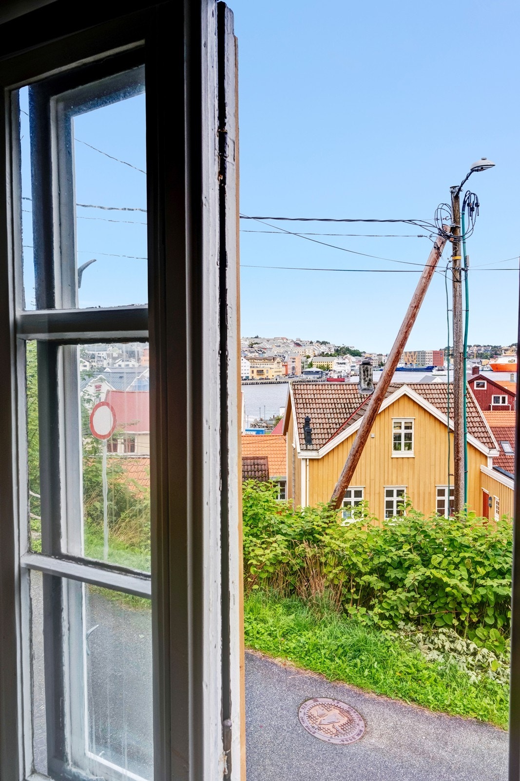 Her kan man nyte byutsikt fra en av byens koseligste gater! Galleribilde