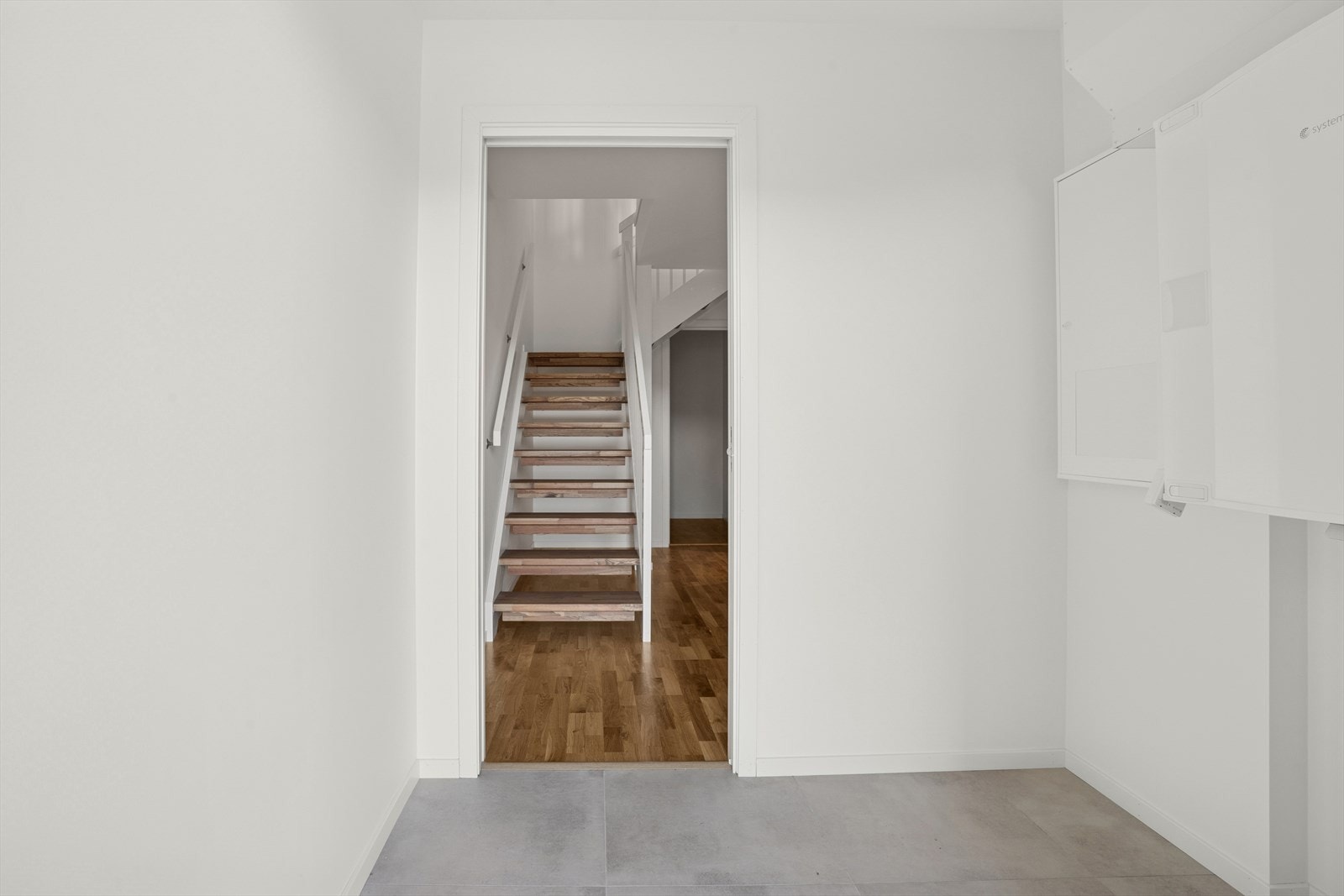 Entre er flislagt Galleribilde