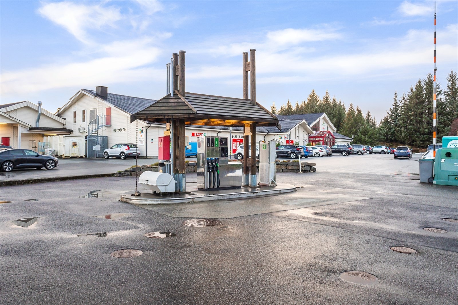 - I nærområdet finner du også bensinstasjon - Galleribilde