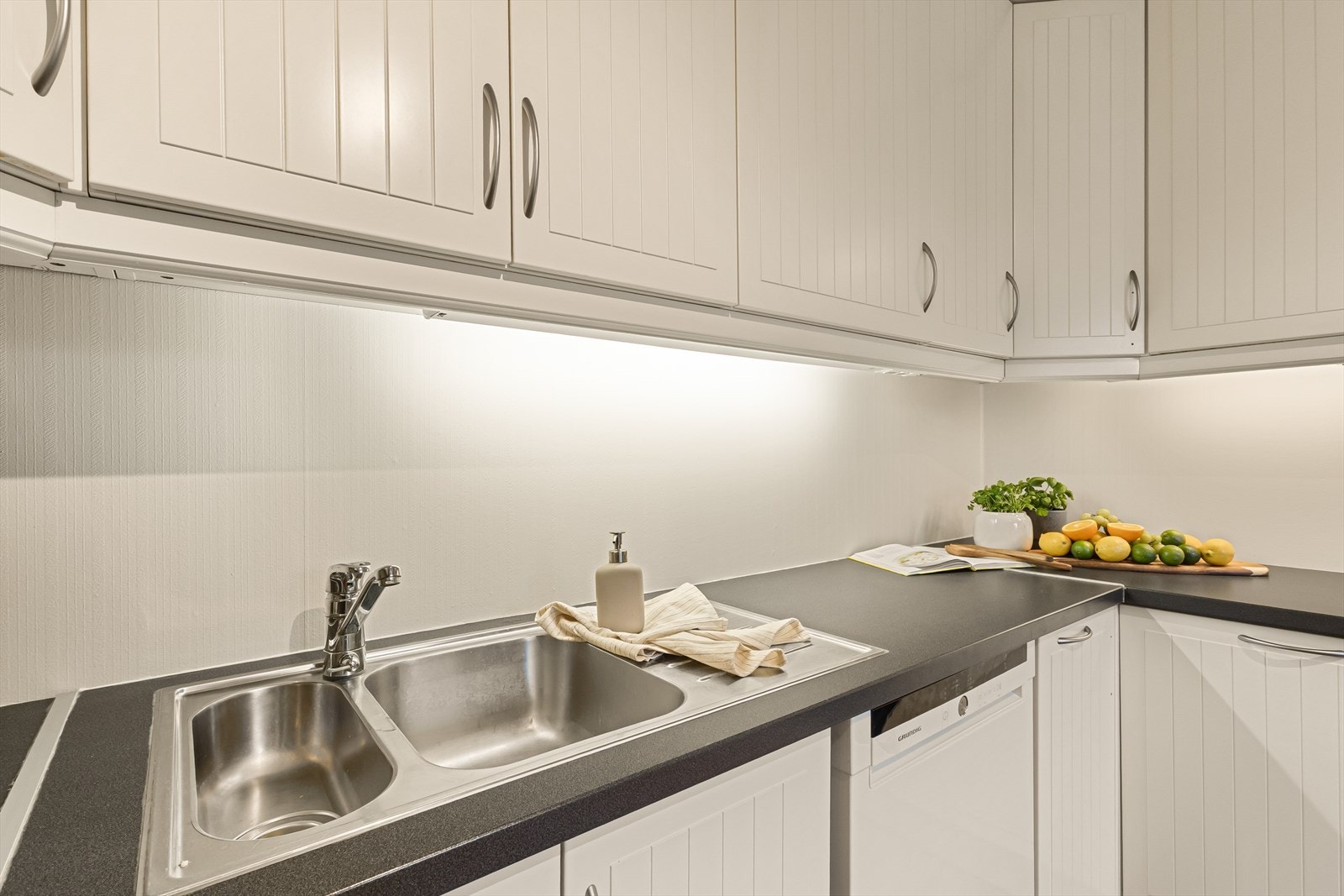 - Her ligger alt til rette for å tilberede gode og hyggelige måltider for hele familien - Galleribilde