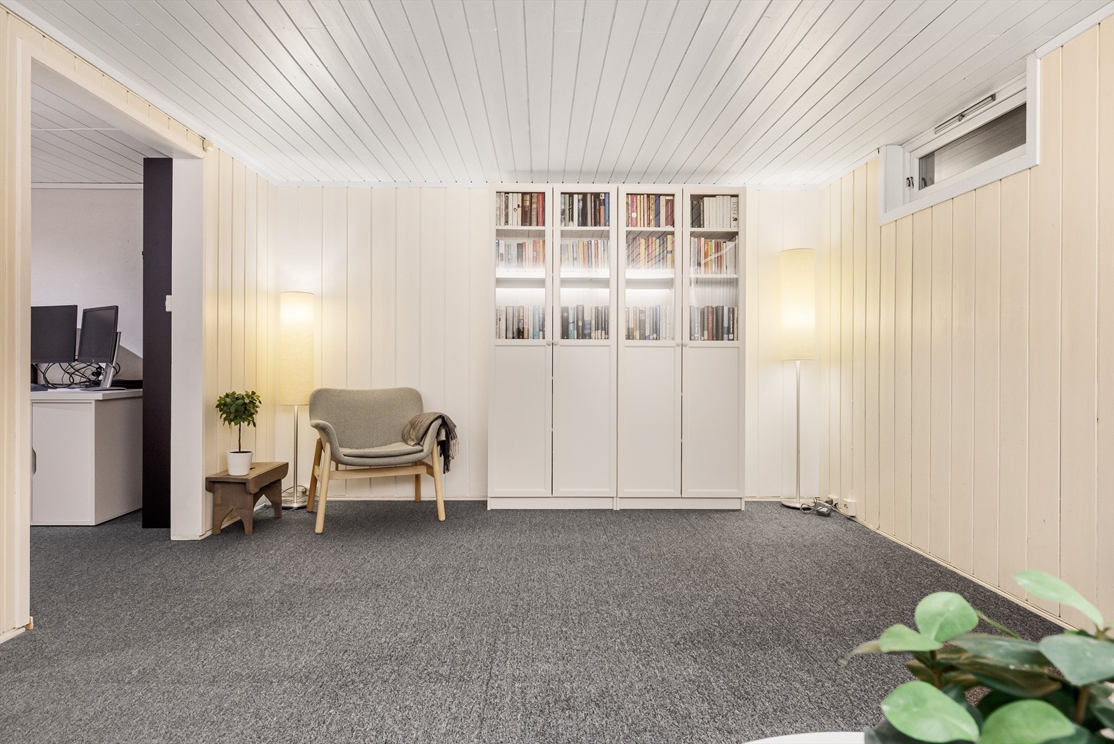 Det gjøres oppmerksom på at rommet ikke er godkjent for varig opphold. Galleribilde