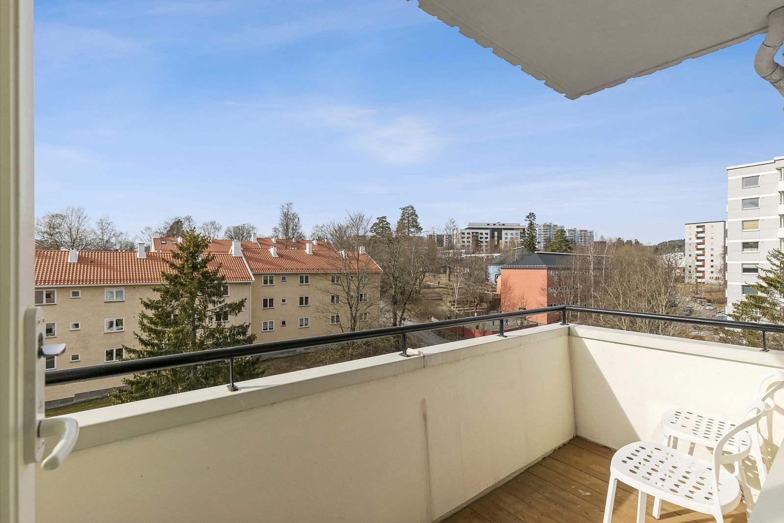 Hyggelig overbygget balkong. Galleribilde