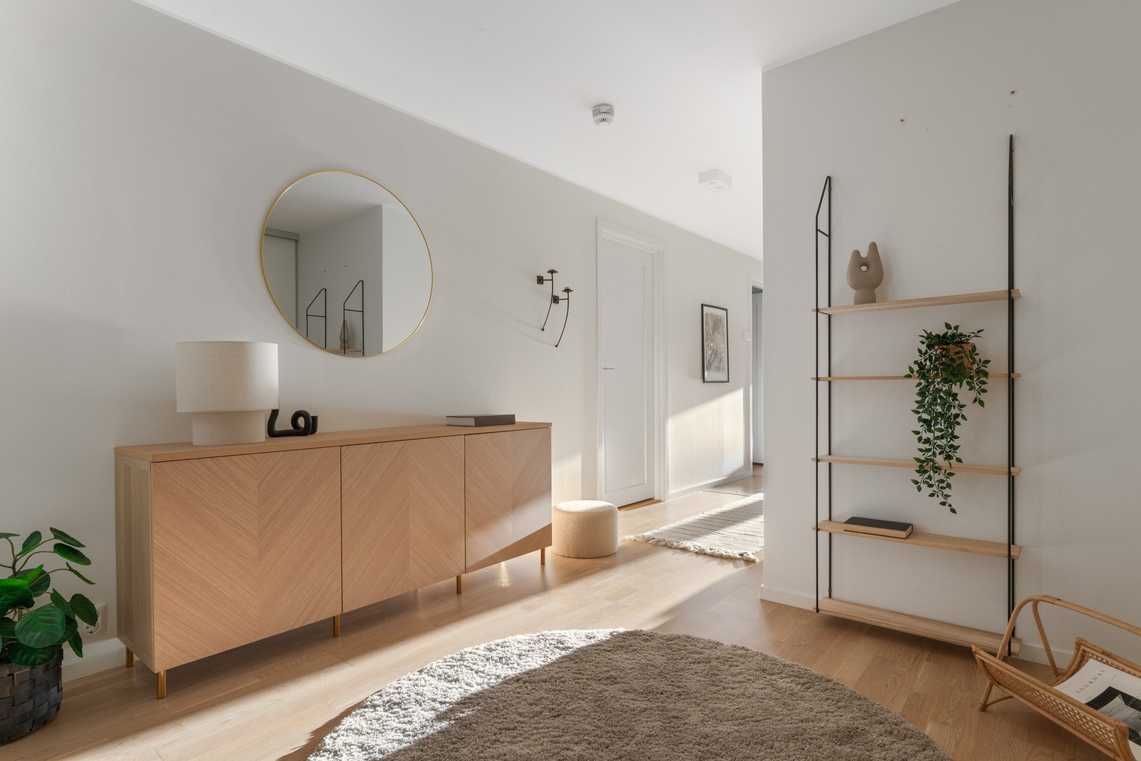 Her er det også god plass til både rullestol, barnevogn mm. Galleribilde